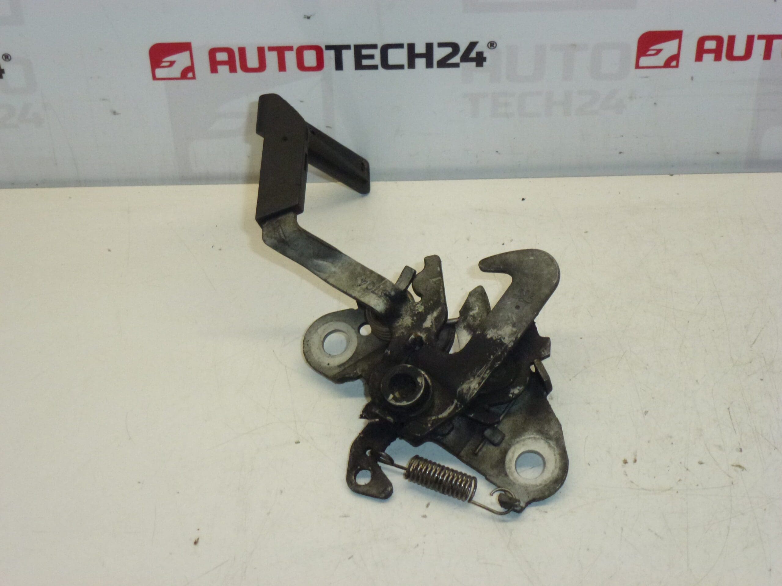 Konepellin lukko Citroën C3 2004 asti 793468