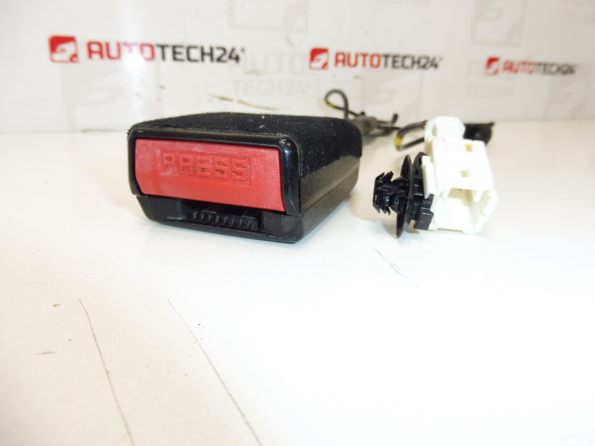 Peugeot 308 passilukko 8975K9