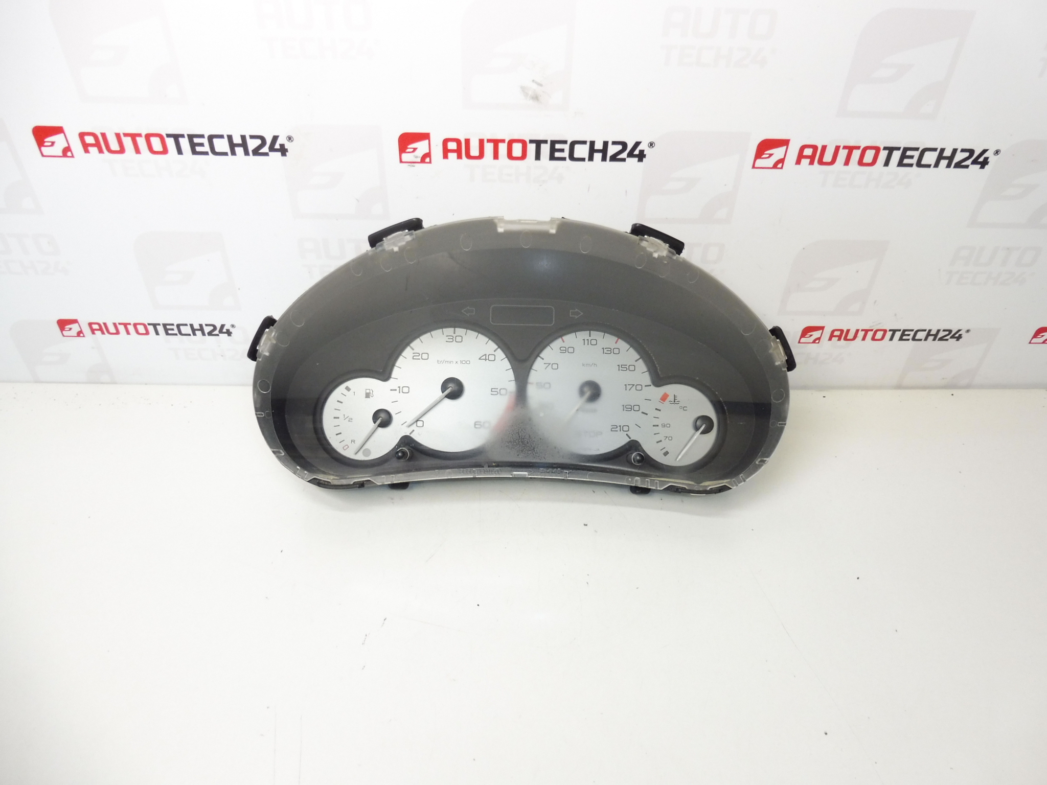 Nopeusmittari Citroën Peugeot 211000 km 9652246380 6105V3
