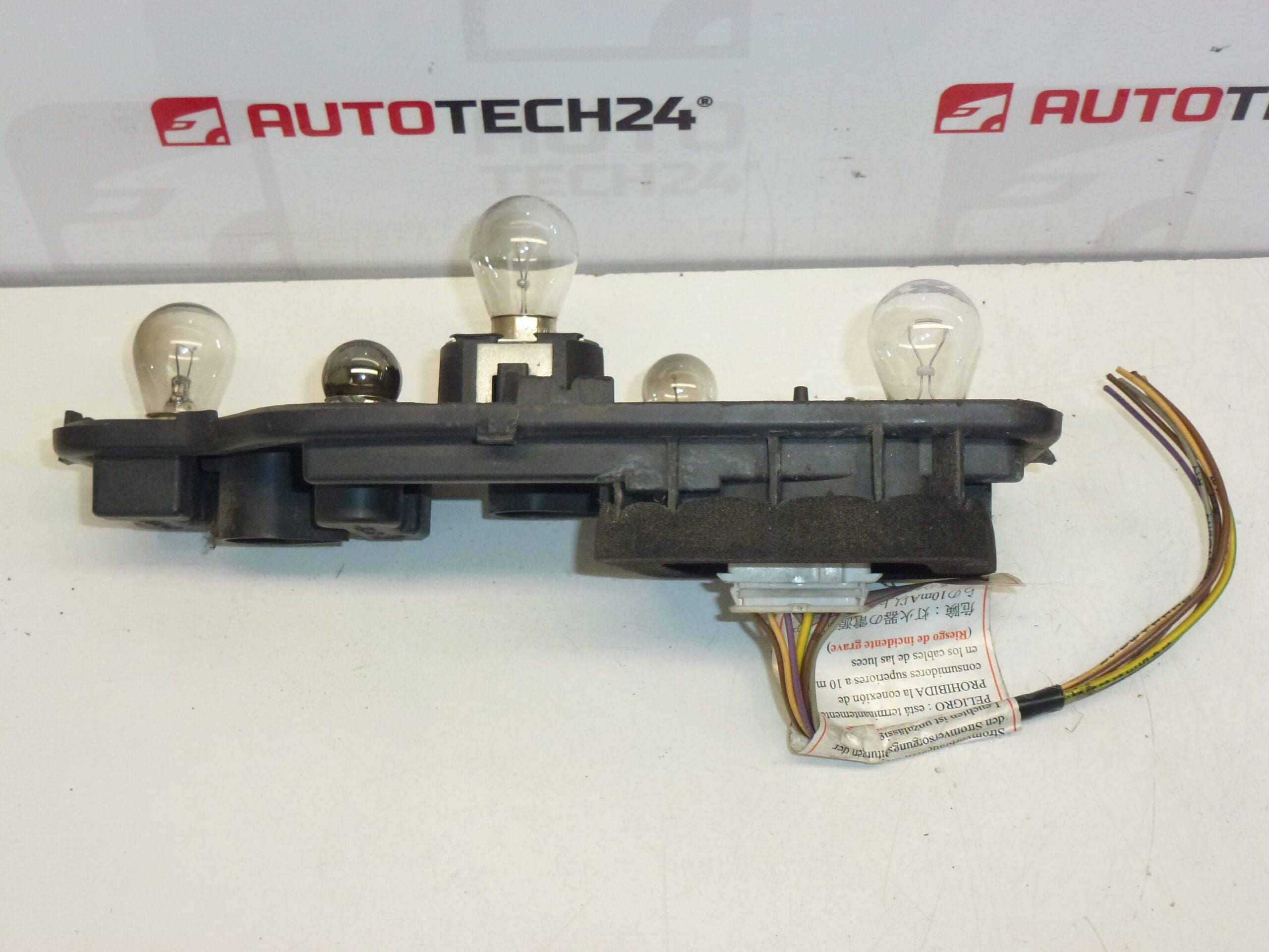 Vasemman takavalon kanta Peugeot 307 SW 6350X2 6350X3