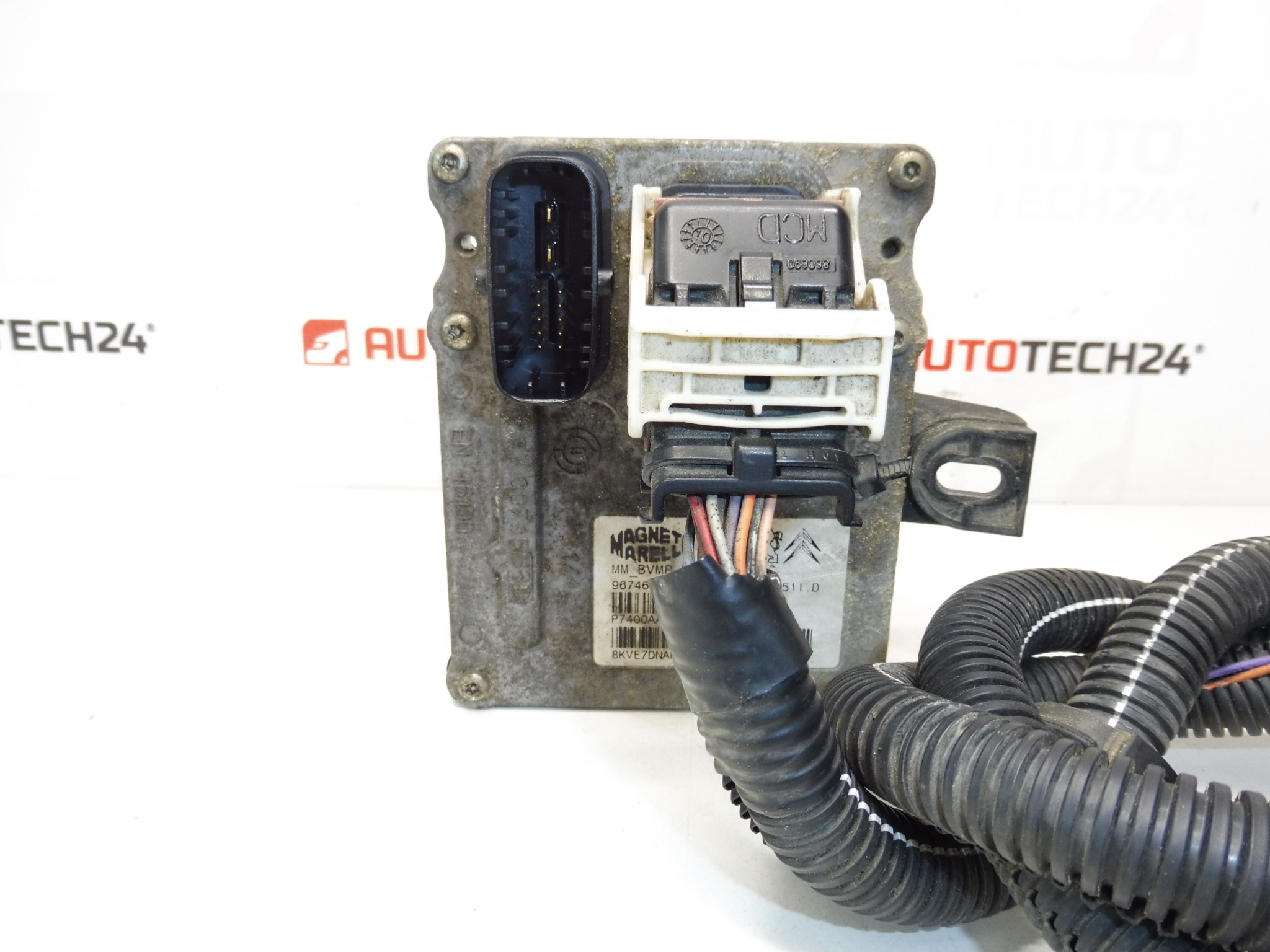 Citroën Peugeot robottivaihteisto ECU 9674693580 2531A4