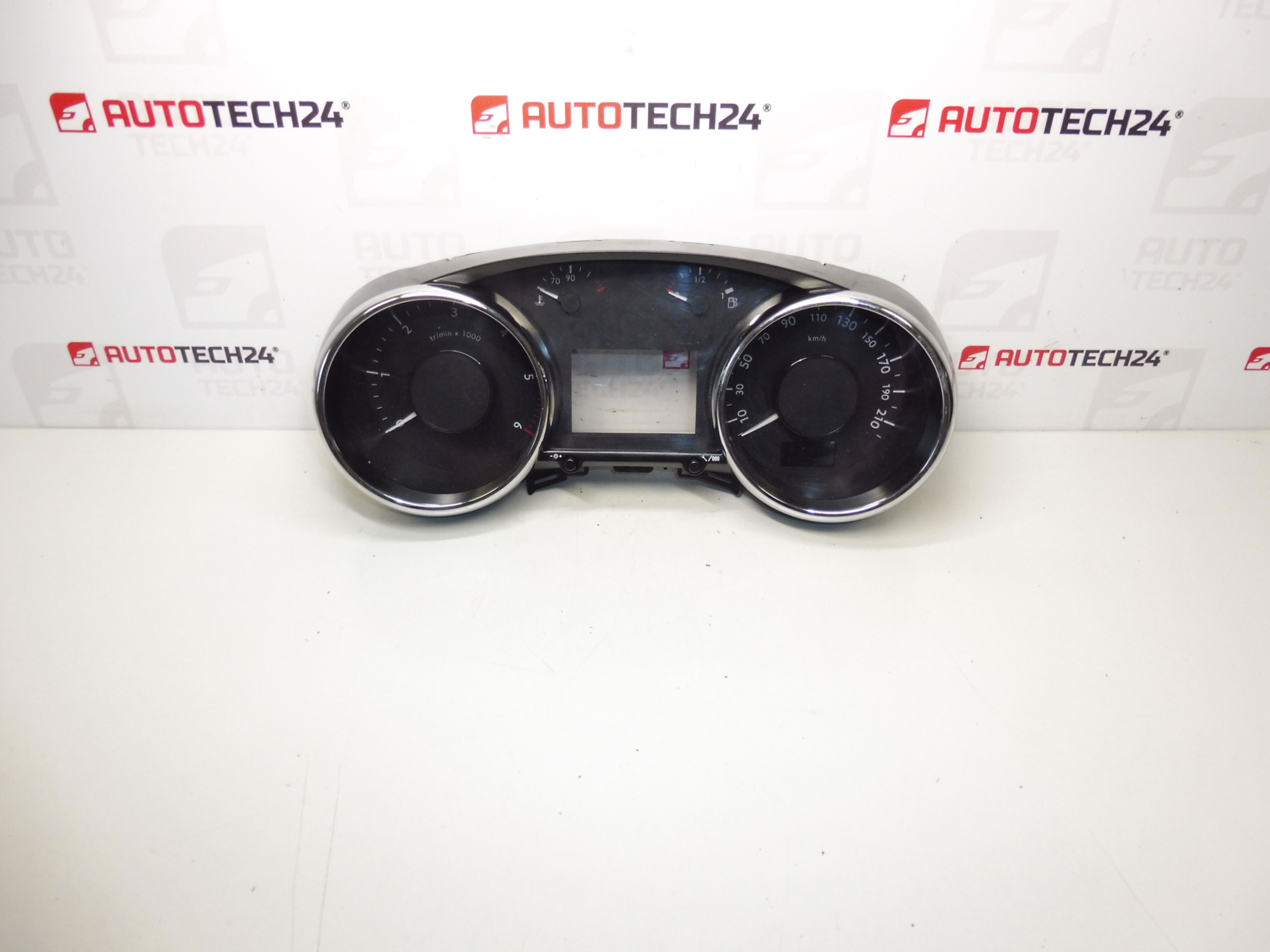 Nopeusmittari 201000km Peugeot 3008 5008 9666276380 9805170680 6103Y4