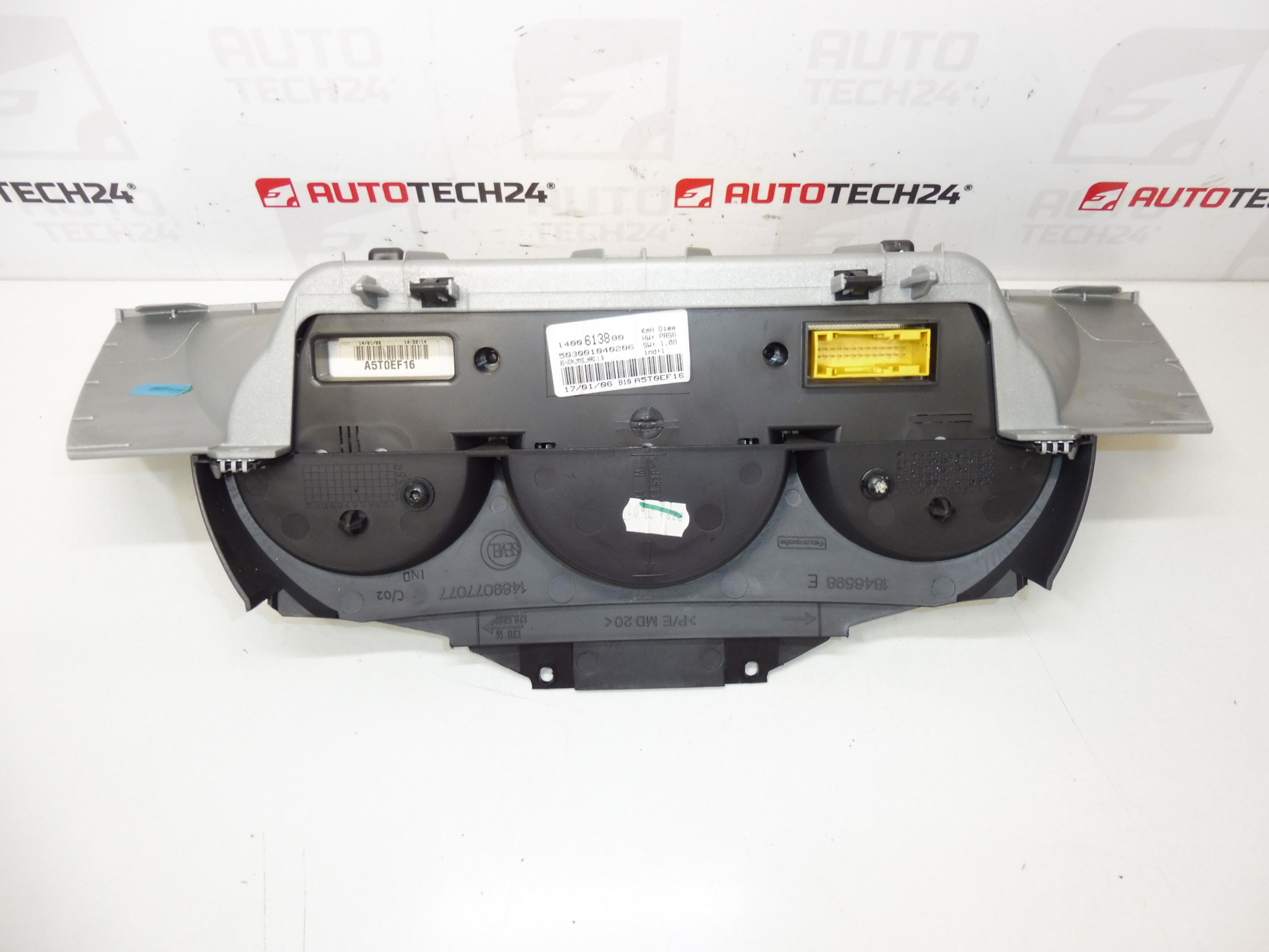 Nopeusmittari Citroën C8 Peugeot 807 1400613880 6105XG