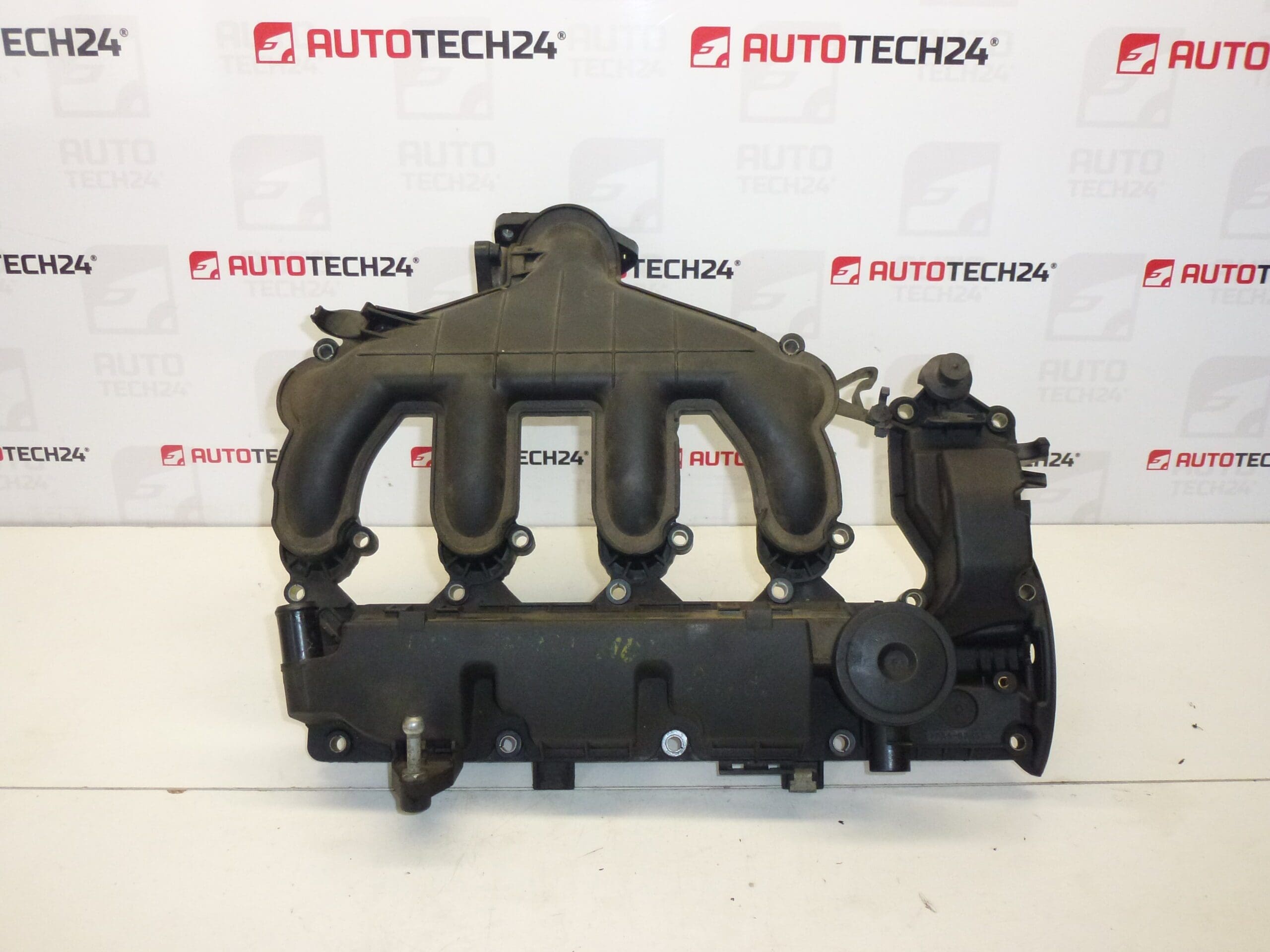 Imuputken venttiilin kansi Citroën Peugeot 9645977980 9669688980