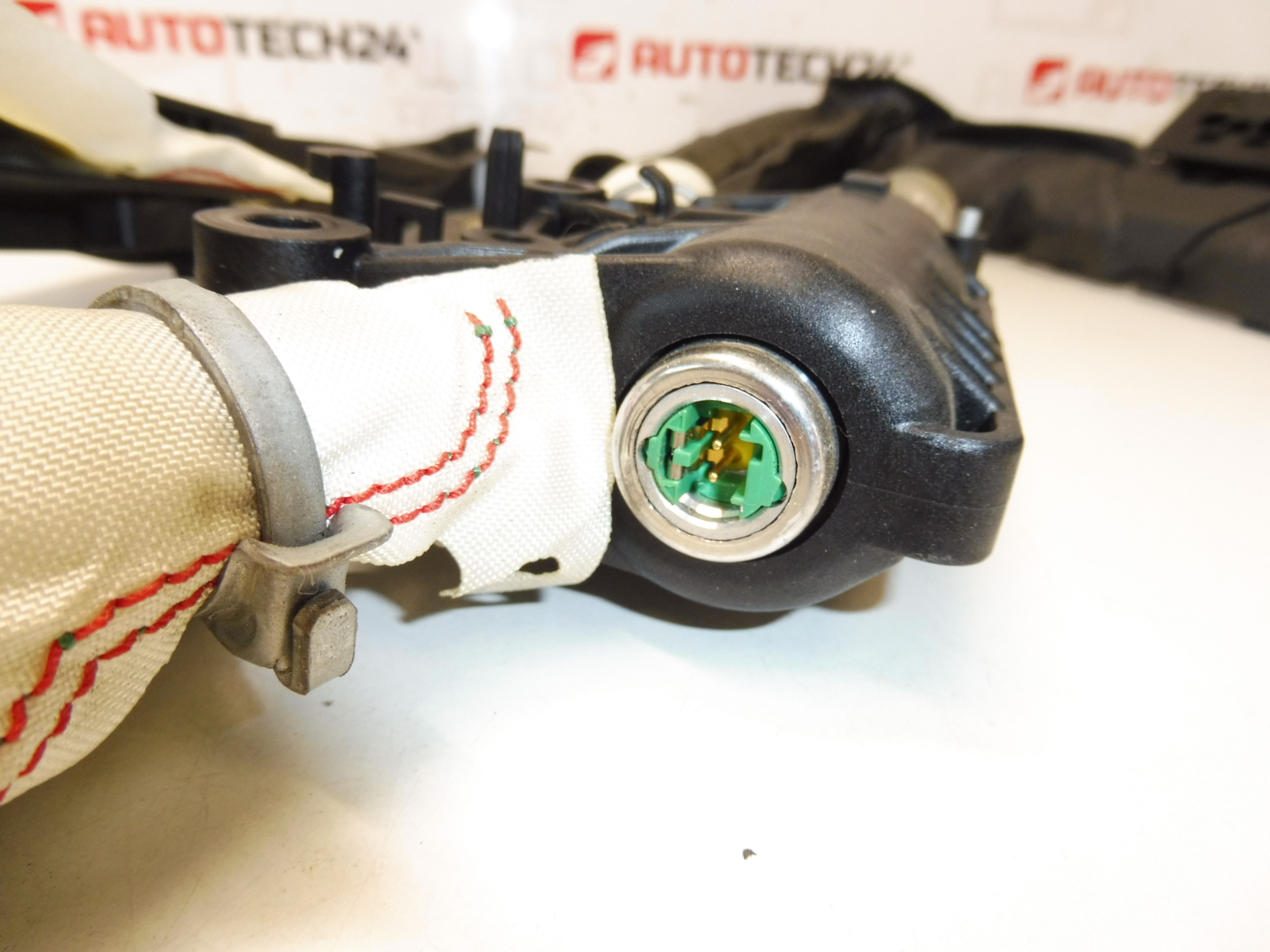 Peugeot 1007 kuljettajan kattoturvatyyny 9655837980 8329ZX