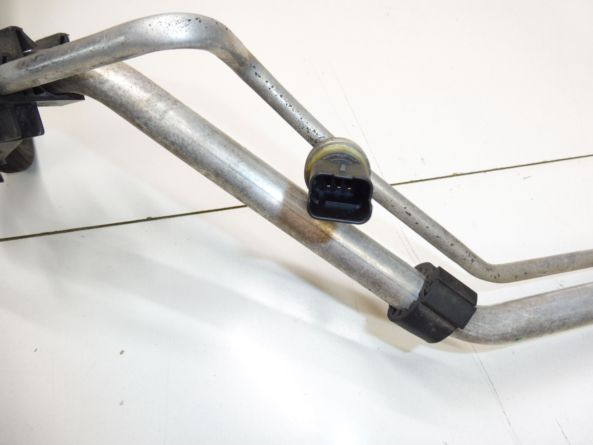 Ilmastointiputki Citroen Peugeot 9658201080 647739