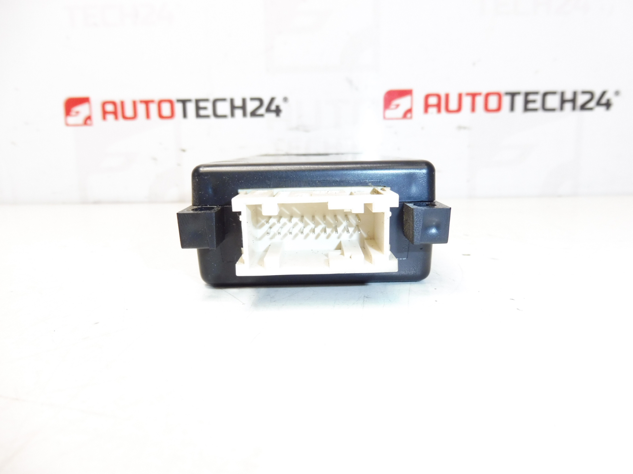 Bluetooth-moduuli Citroën Peugeot 9662258380 S122288001 659384