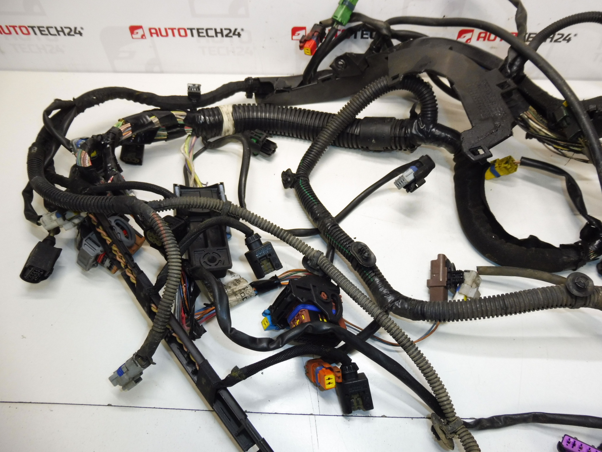 Valjaat Citroën Peugeot 2.0HDI RHR 9655986580 9657229180 6558ZF