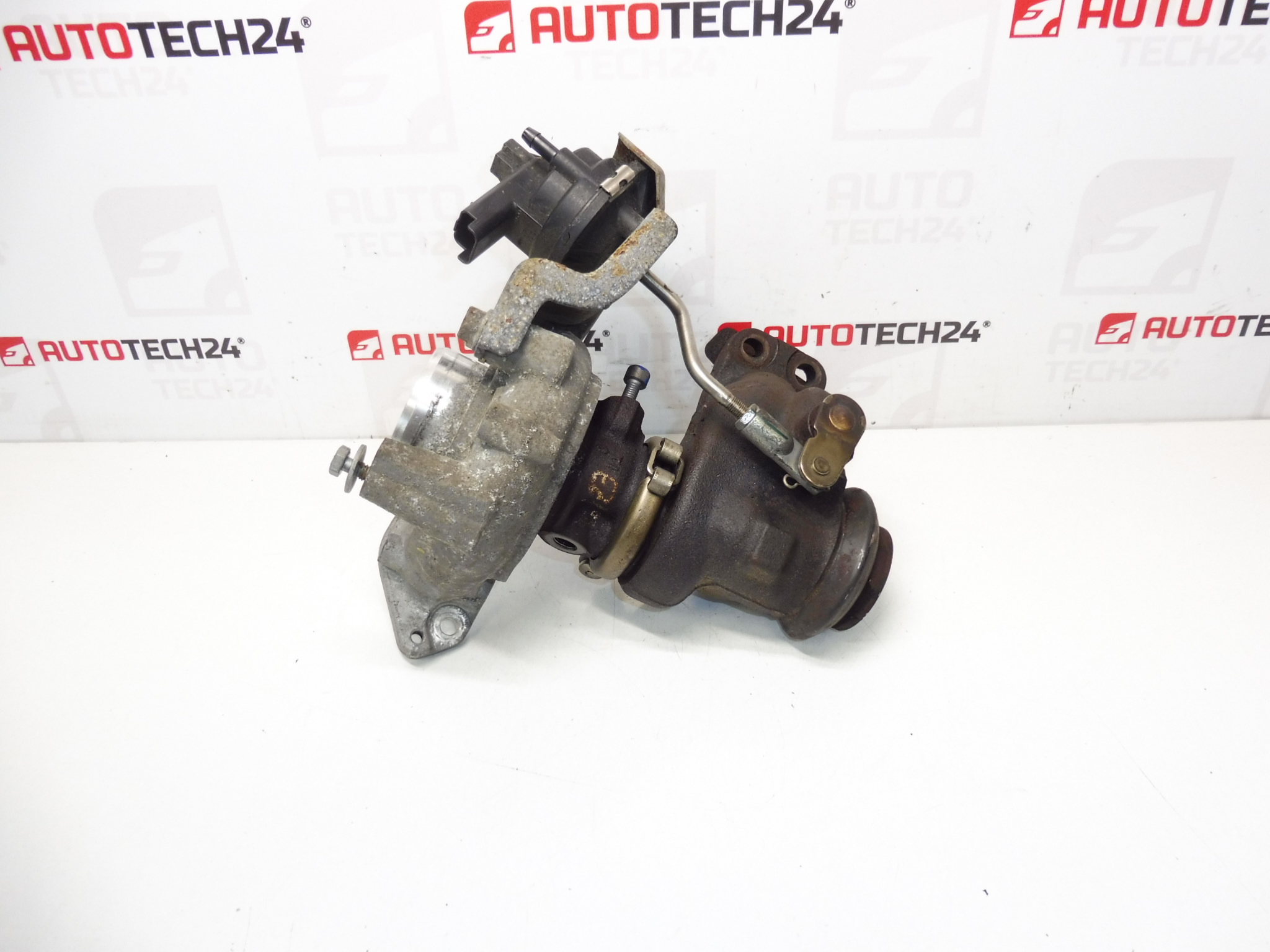Turbo Citroën Peugeot 1.5 HDI ajettu 64000 km 9813245480 1631887280