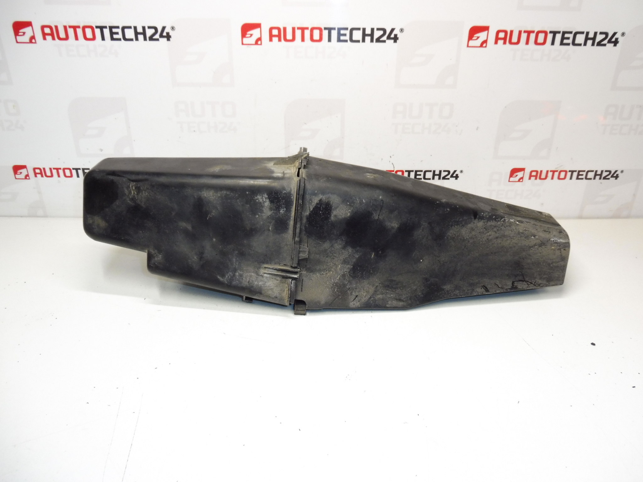 Vipu laatikossa Citroen C8 Peugeot 807 672583 673668 673671