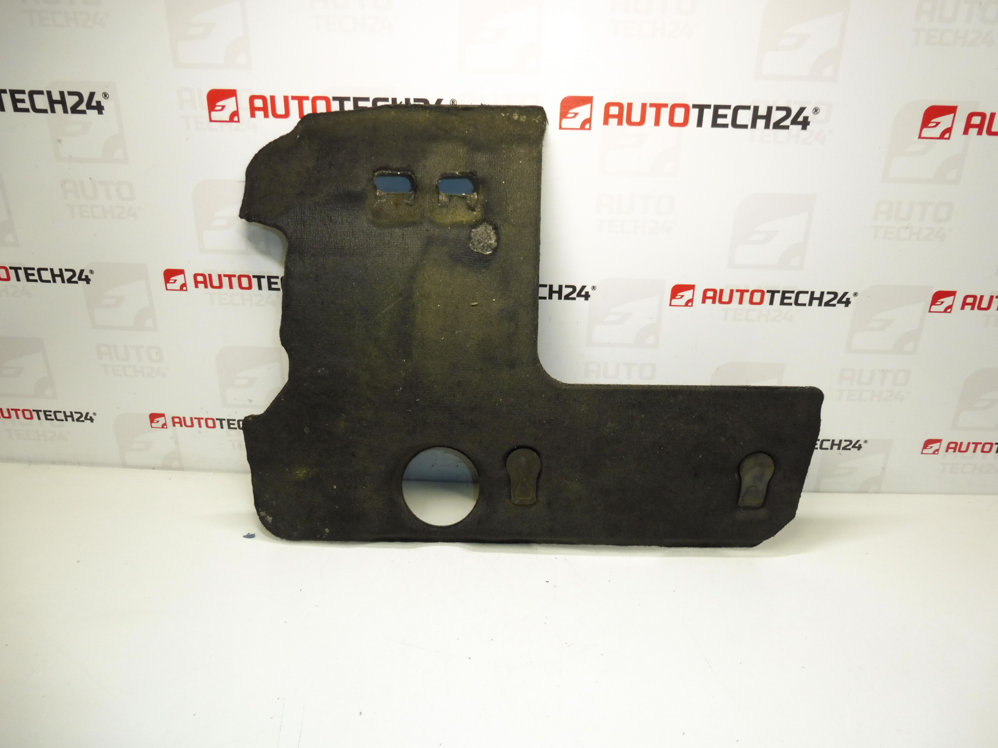 Moottorin kansi 1.6 e-HDI Citroën Peugeot 0137F9