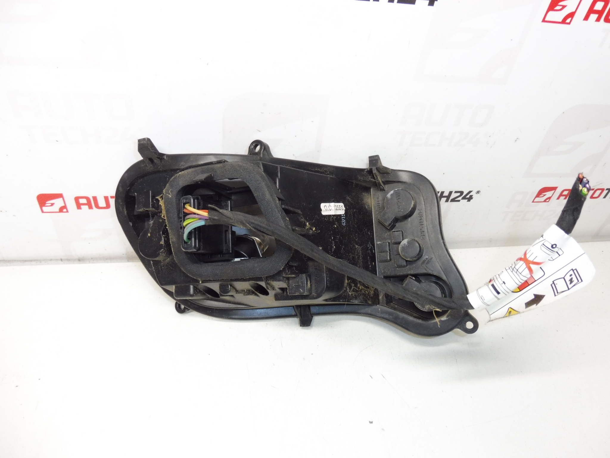Perusvasen takavalo ulkopuoli Citroën C4 II 9808624480 9808624680