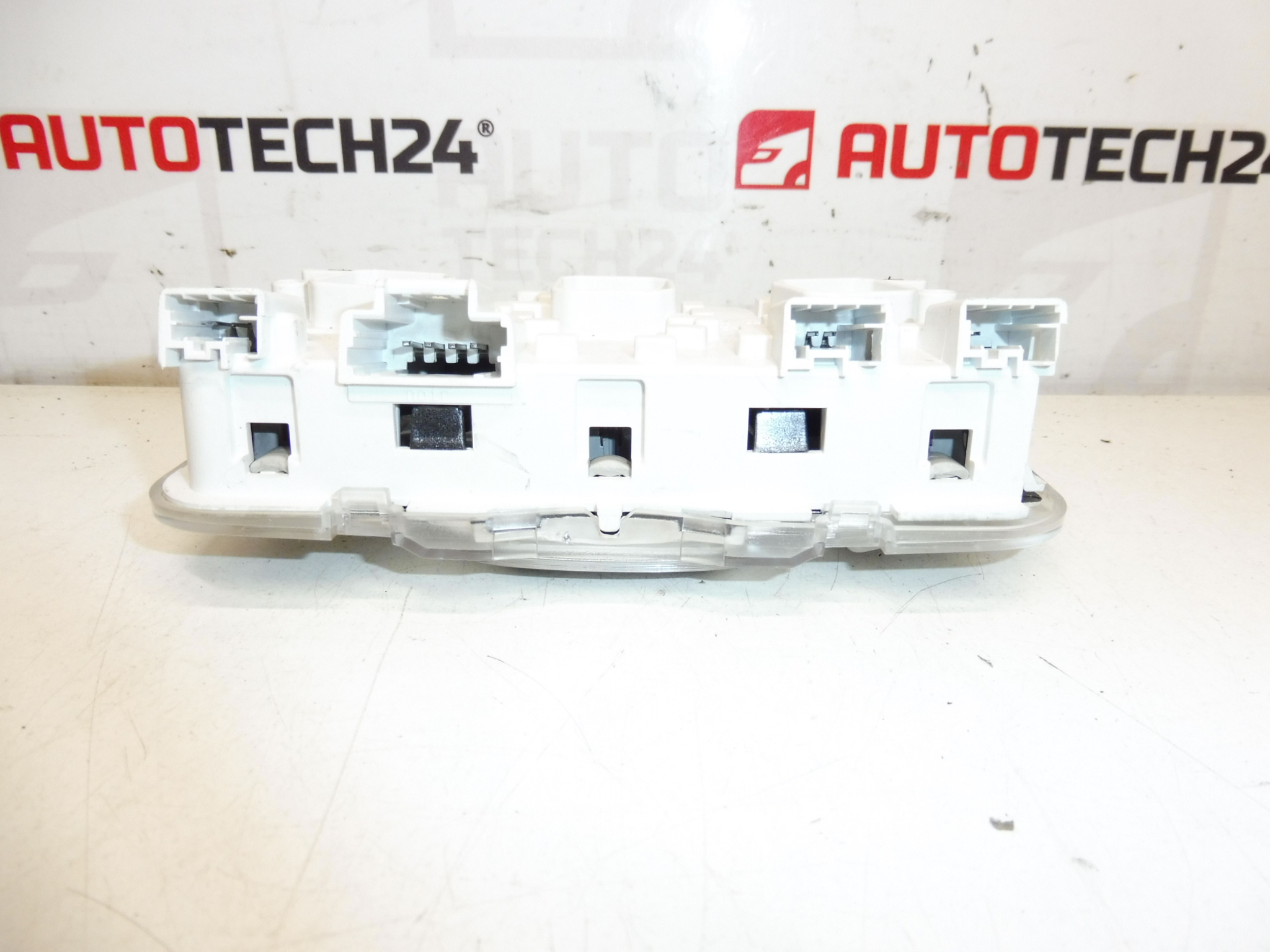 Kattovalaisin Citroën Peugeot DS 96781446BJ 6362AS