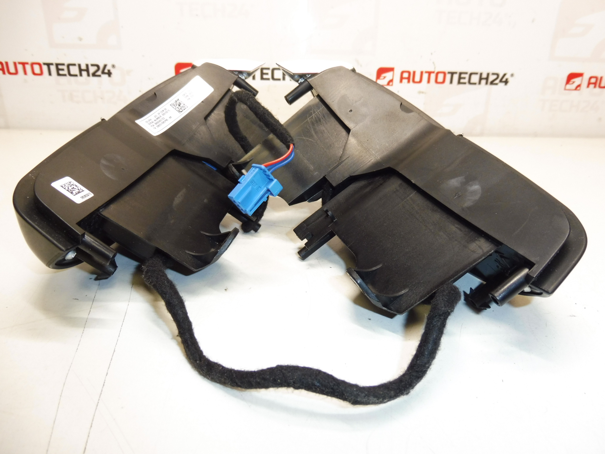 Rattiohjain Citroen C4 II ja DS4 98094657ZD