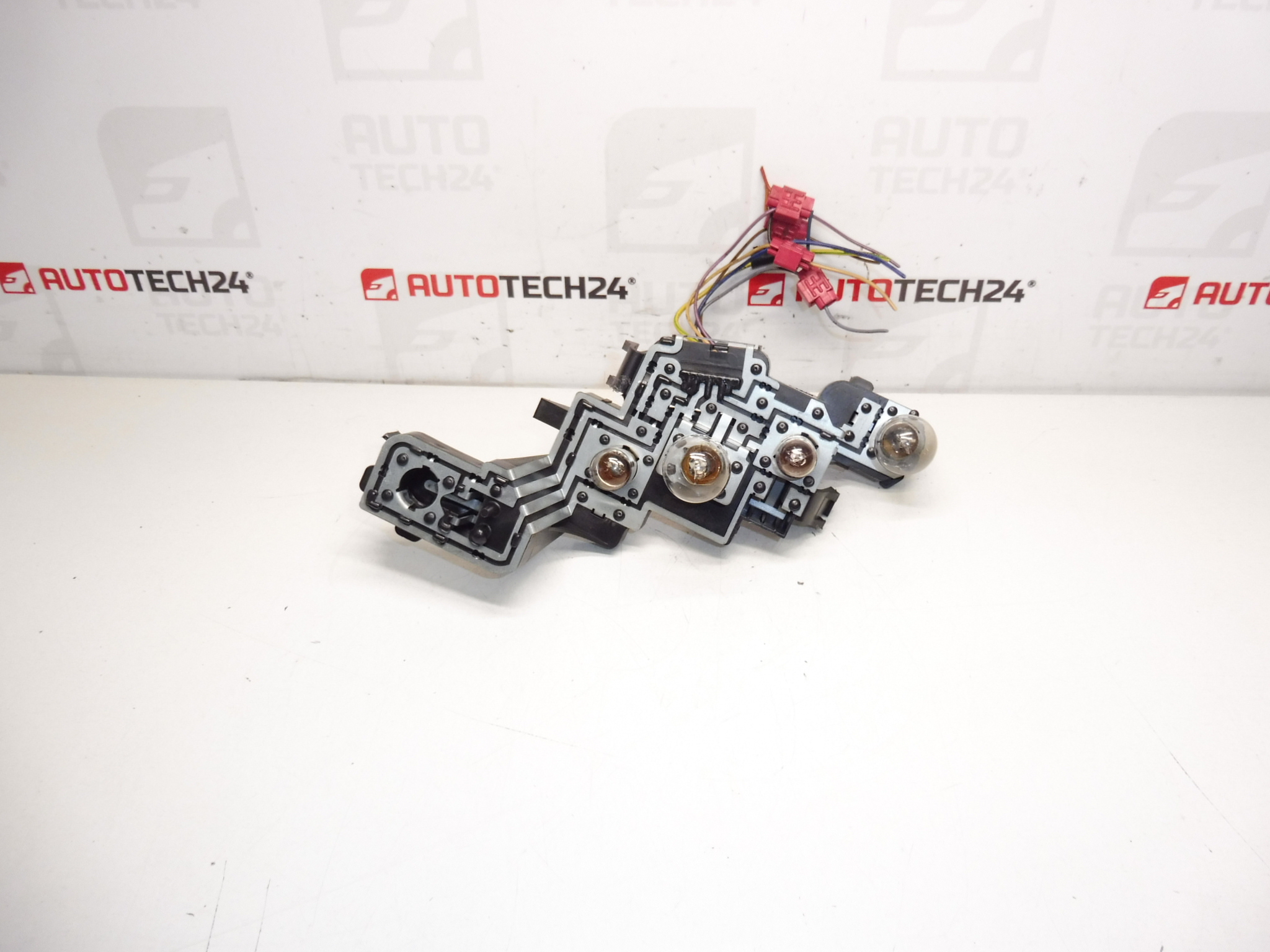 Vasen takavalaisin Peugeot 307 II 6350x0