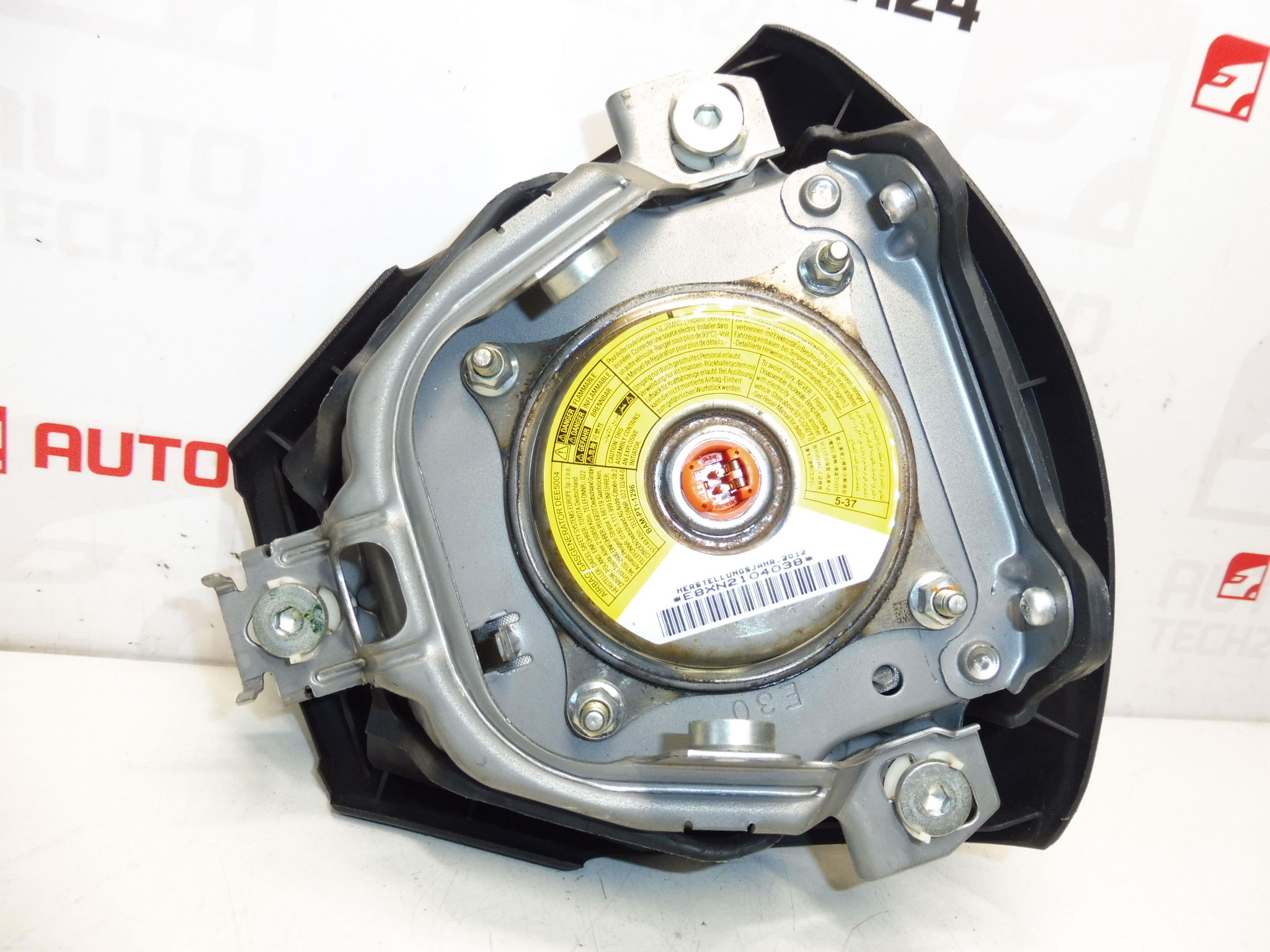 Peugeot 107 turvatyyny vuodesta 2013 16080426zzd