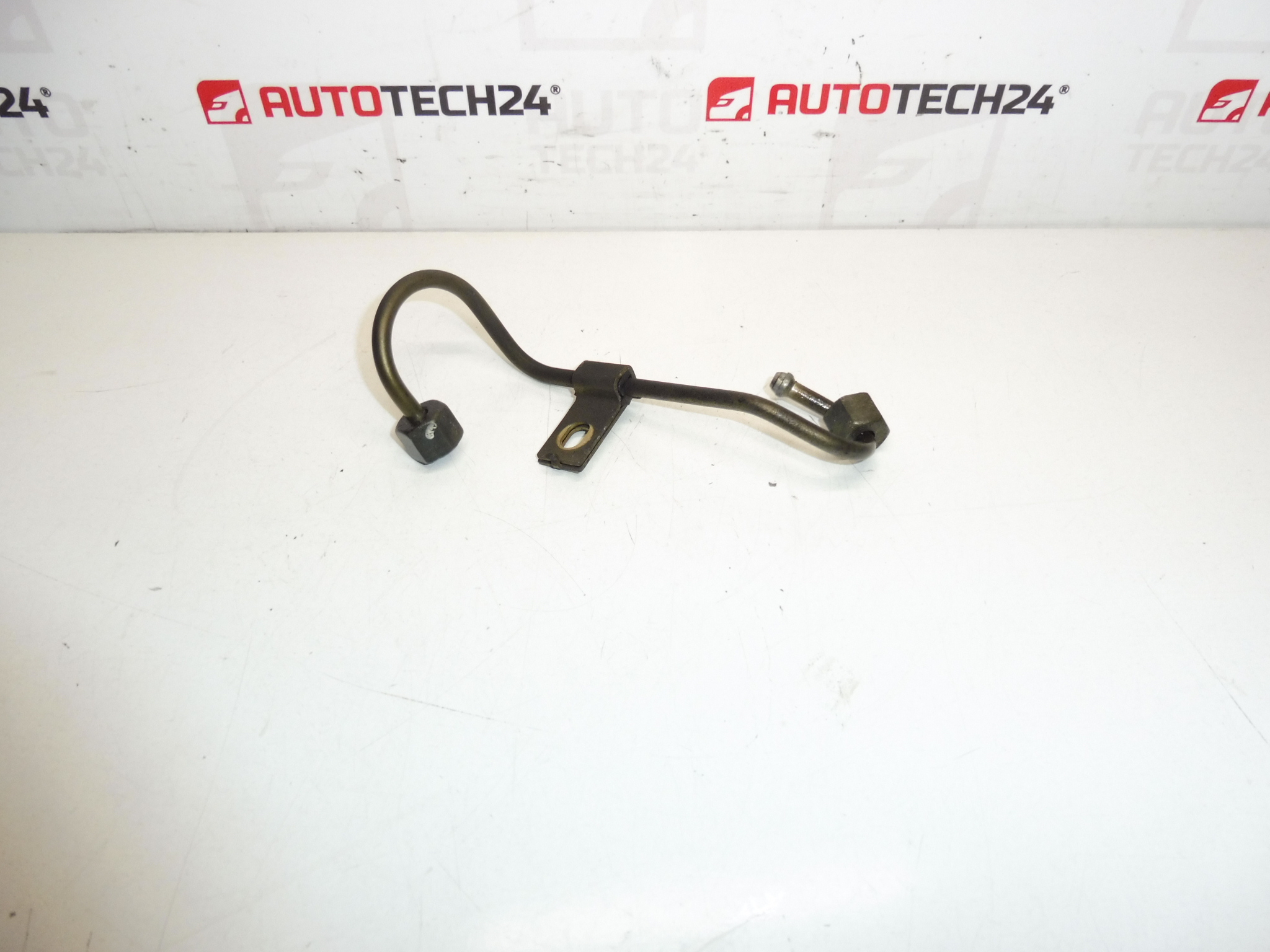 Kiskopumppupumpun poistoaukko 1.4 HDI 16V Citroën Peugeot 1570F1