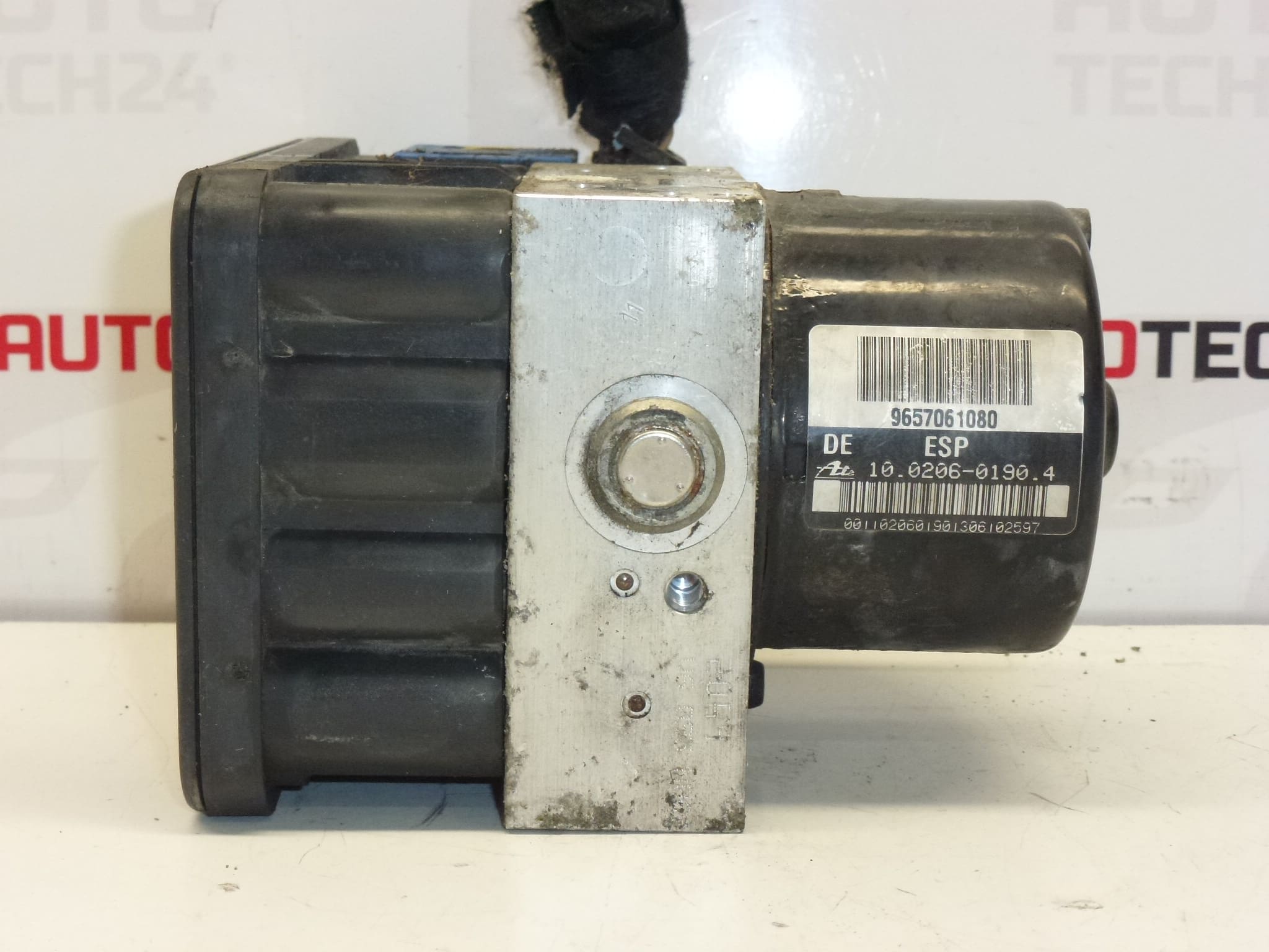 ABS ESP ATE pumppu + johdot Citroën C5 II 10.0960-1140.3 9657061080