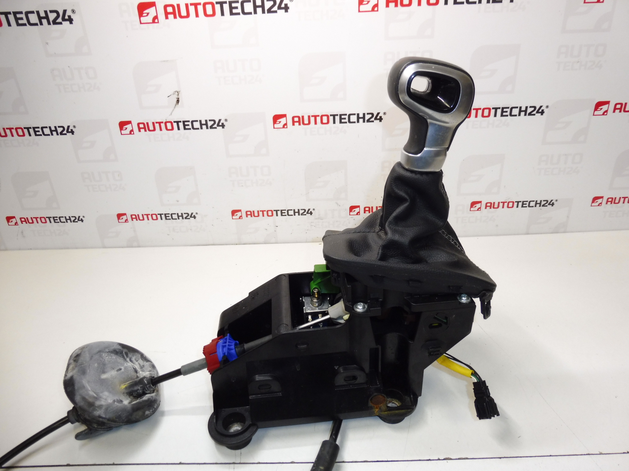 Citroën C3 III DS3 Peugeot 208 9814628080 Vaihtovipu