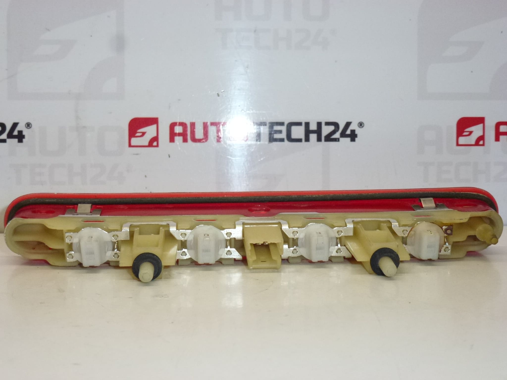 Kolmas jarruvalo Peugeot 207 9649986880 6350Y2