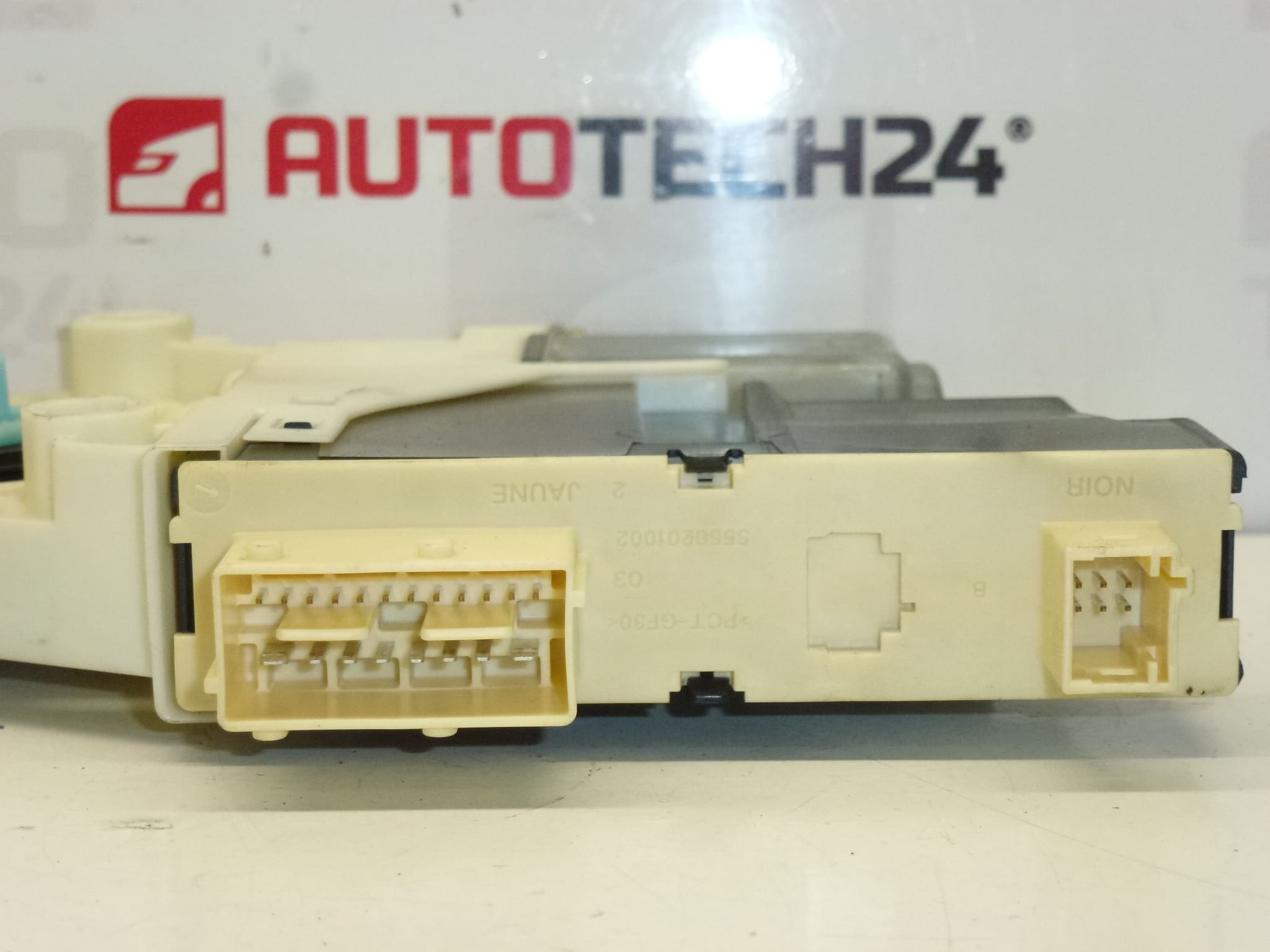 Peugeot 307 vasemman ikkunan moottori 9649911180 9221CG