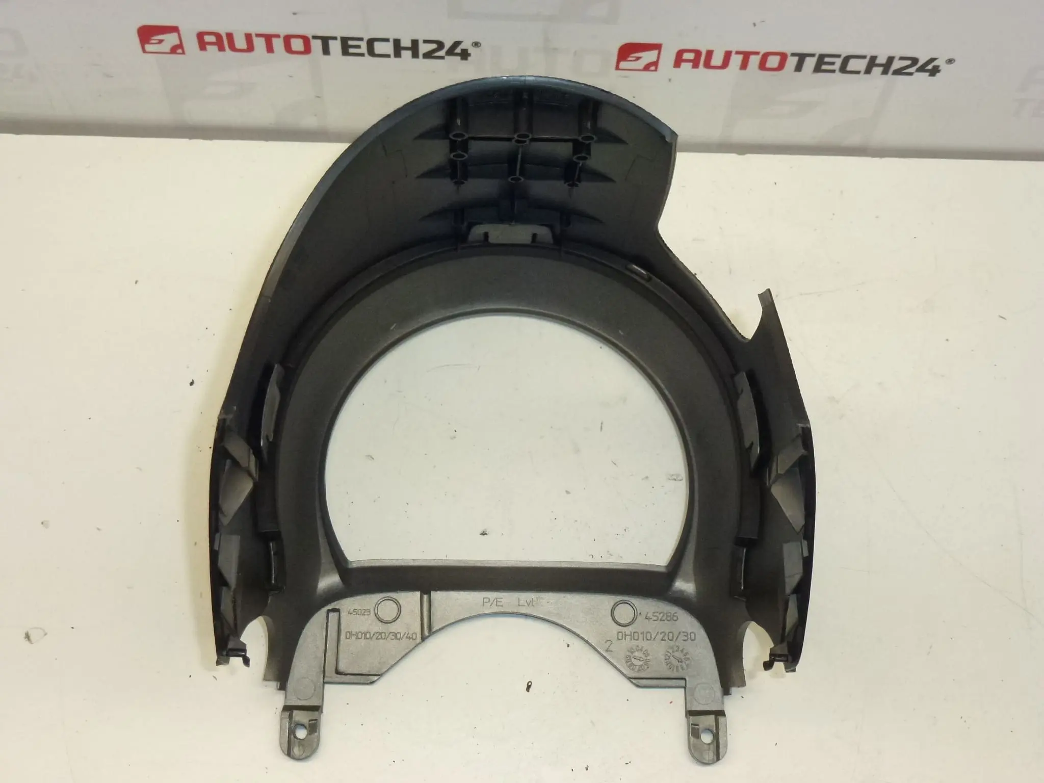 Kierroslukumittari Citroën C1 Peugeot 107 83270-0H010 6106SK