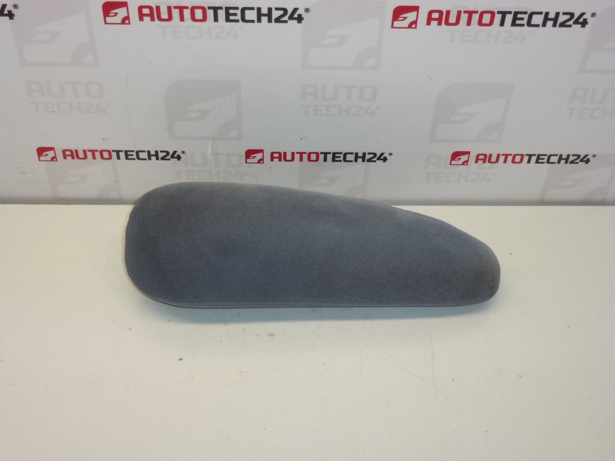 Oikea käsinoja Citroën Peugeot 896982