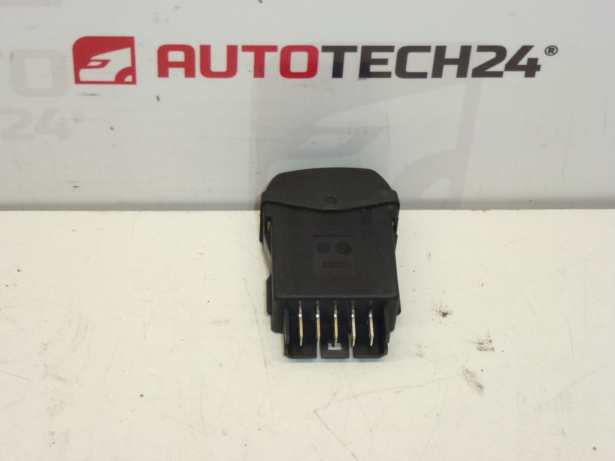 Citroën Xsara 6552TC lasinohjain