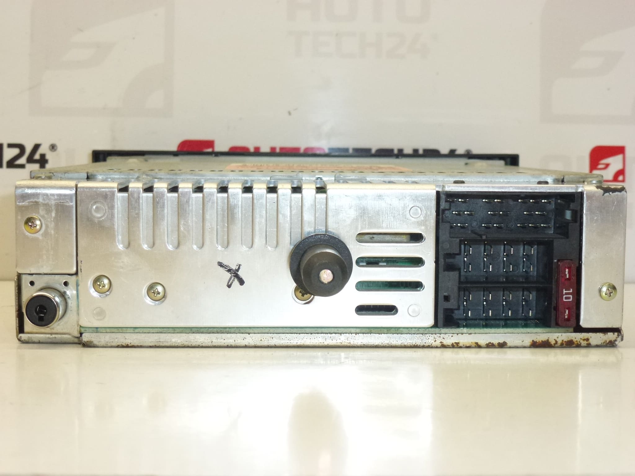 Autoradio CLARION Citroën Peugeot 96476647XT 6564JW