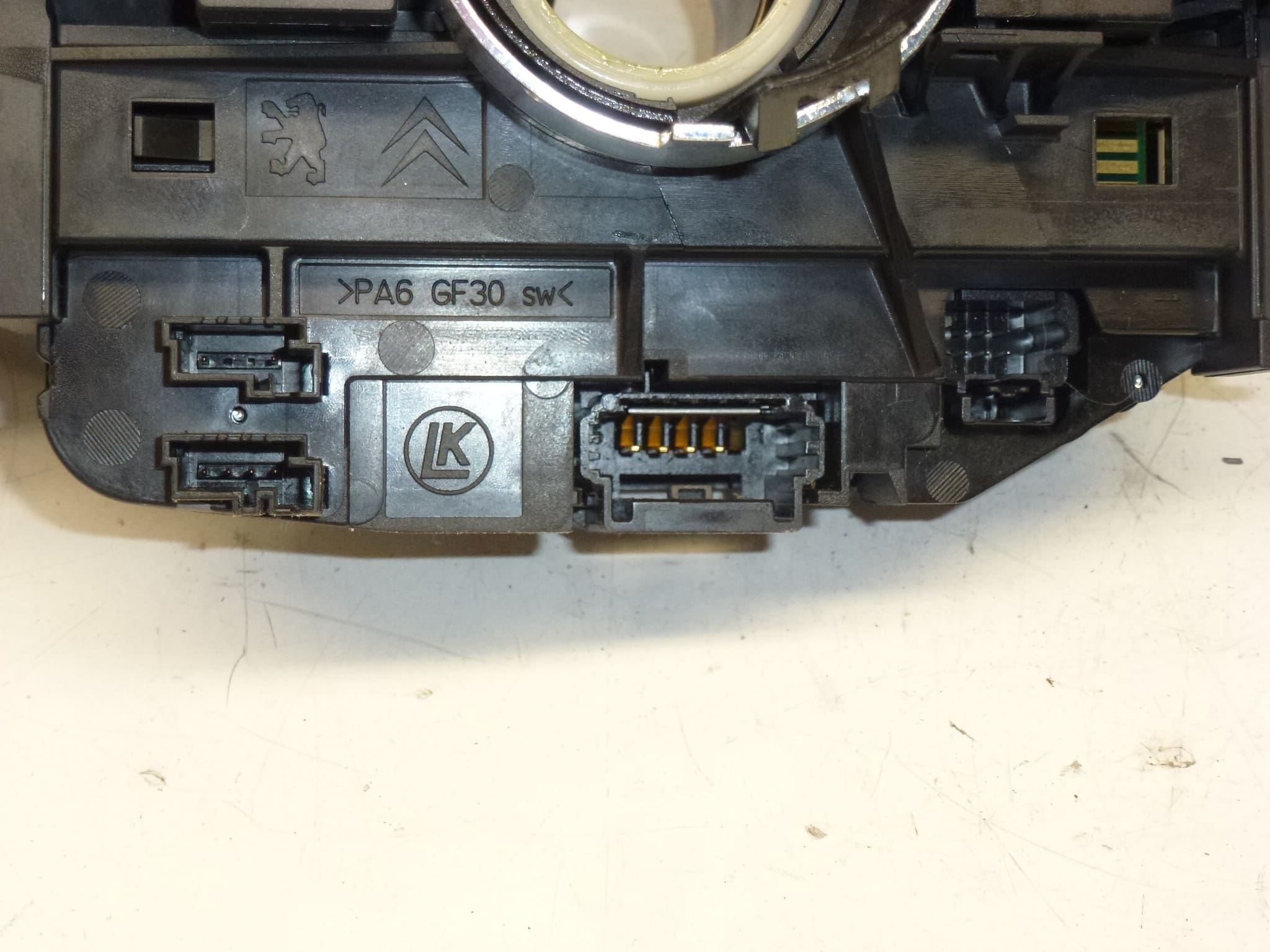 Citroën Peugeot 96773911XT 6242WQ vipuvivut