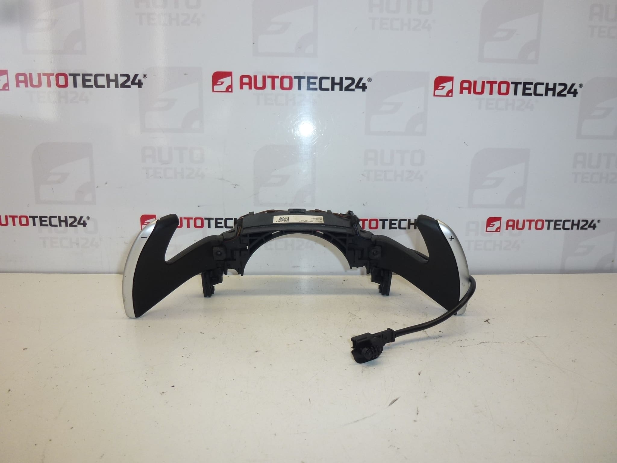 Citroën Peugeot vaihteenvalitsimet 9666724577 6243E4 624363 6242WK