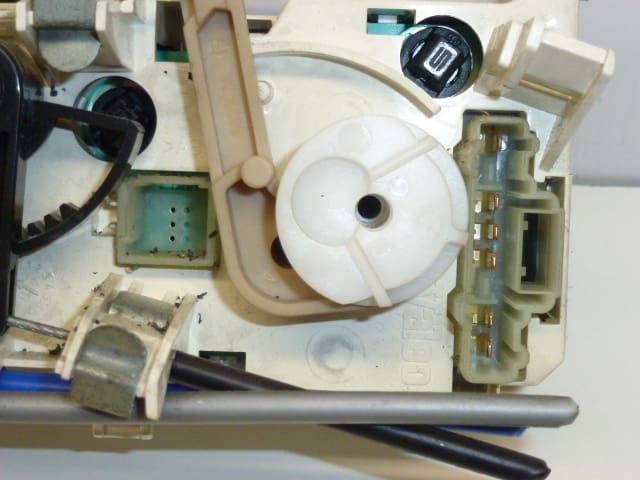 Lämmittimen ohjaus Citroën Berlingo Peugeot Partner 030808E 6451EE