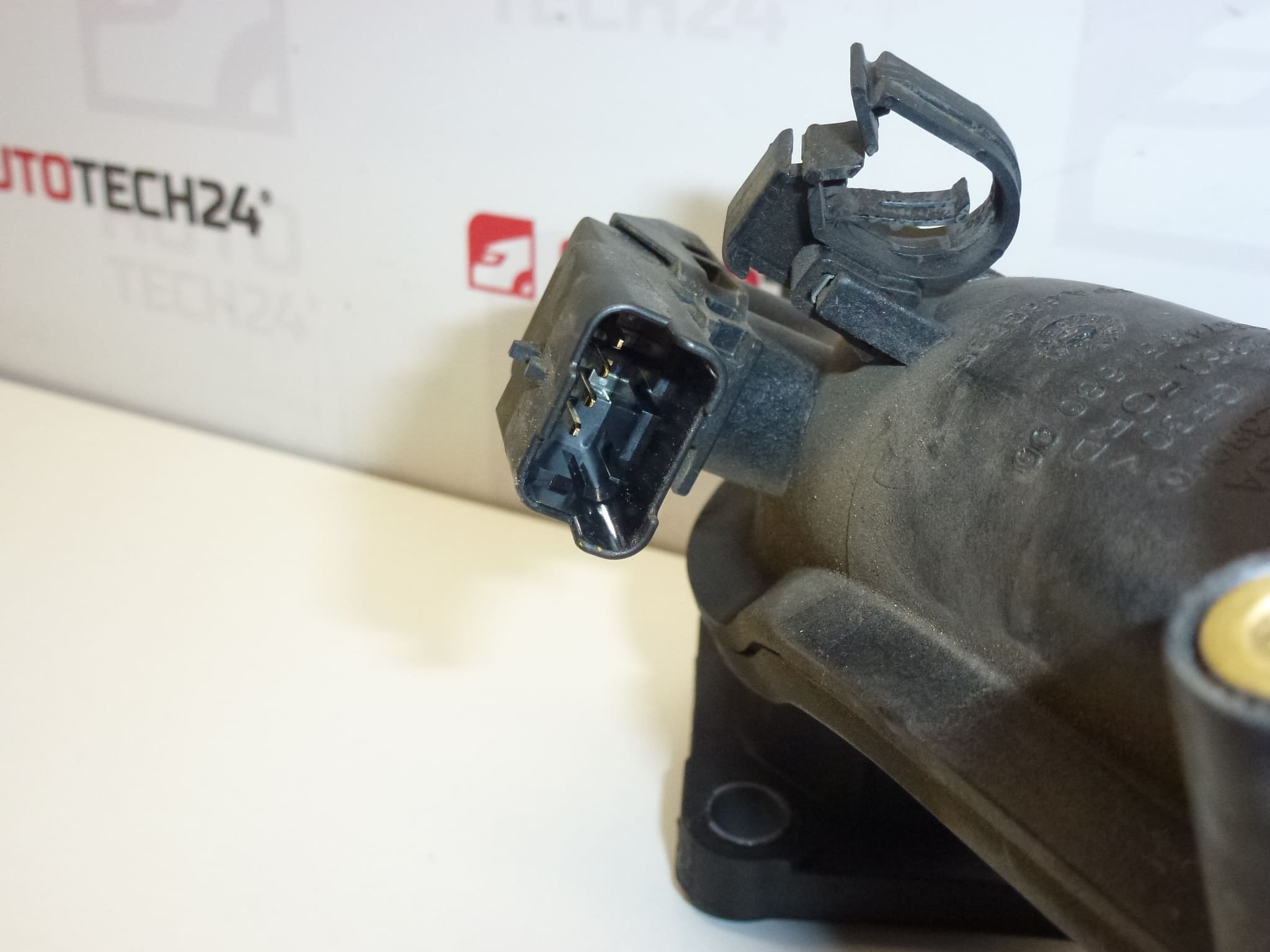 Ilmaputki 1.6 HDI Citroën Peugeot 9674942380 9674951680 0382RT