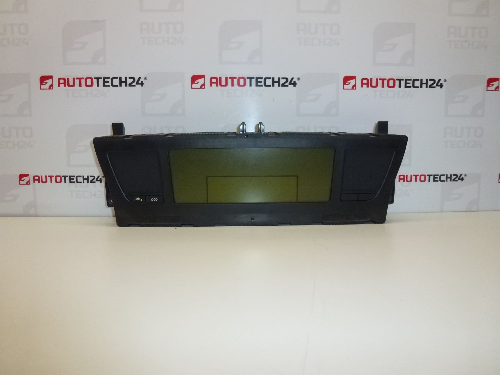 Nopeusmittari Citroën C4 Picasso ajettu 205 tuhatta km 9666704380 -A-00 6103KV