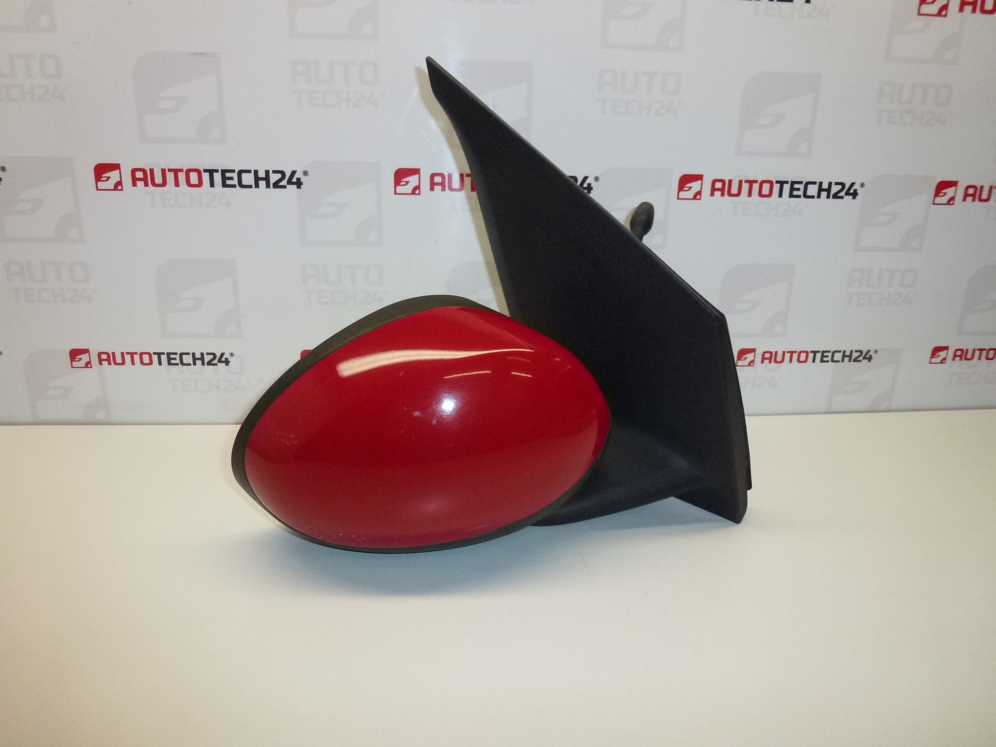 Peili oikea punainen Citroën C1 Peugeot 107 87910-0H010 87910-0H011