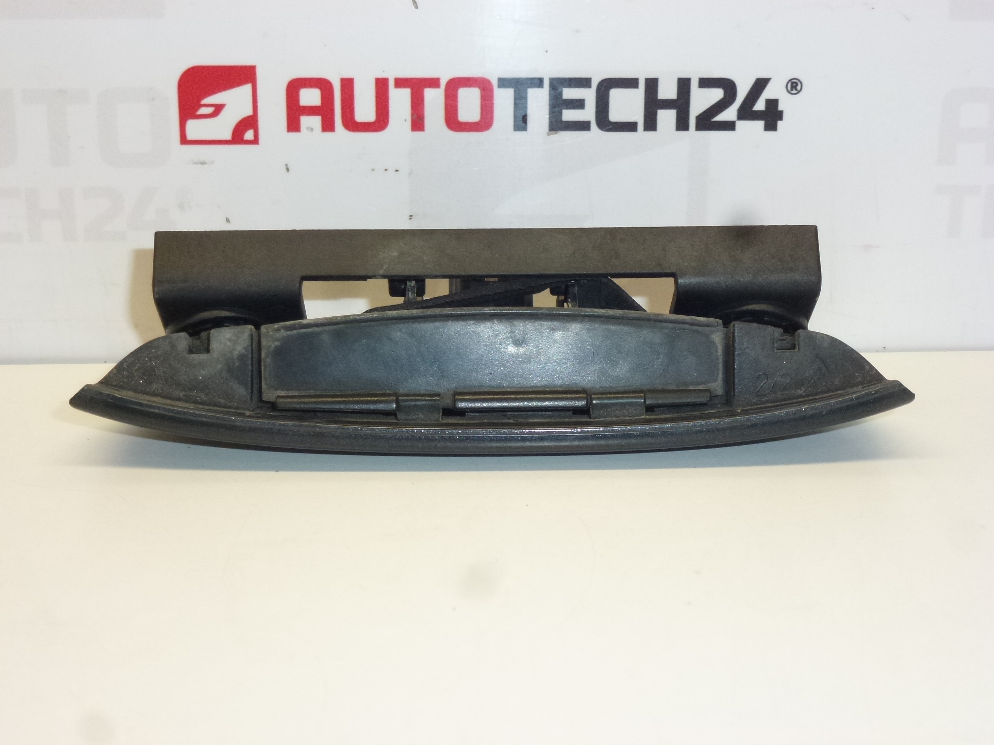 Takaluukun kahva harmaa metallinen EYPC Citroën C4 C5 II 9649858777 8726Q8