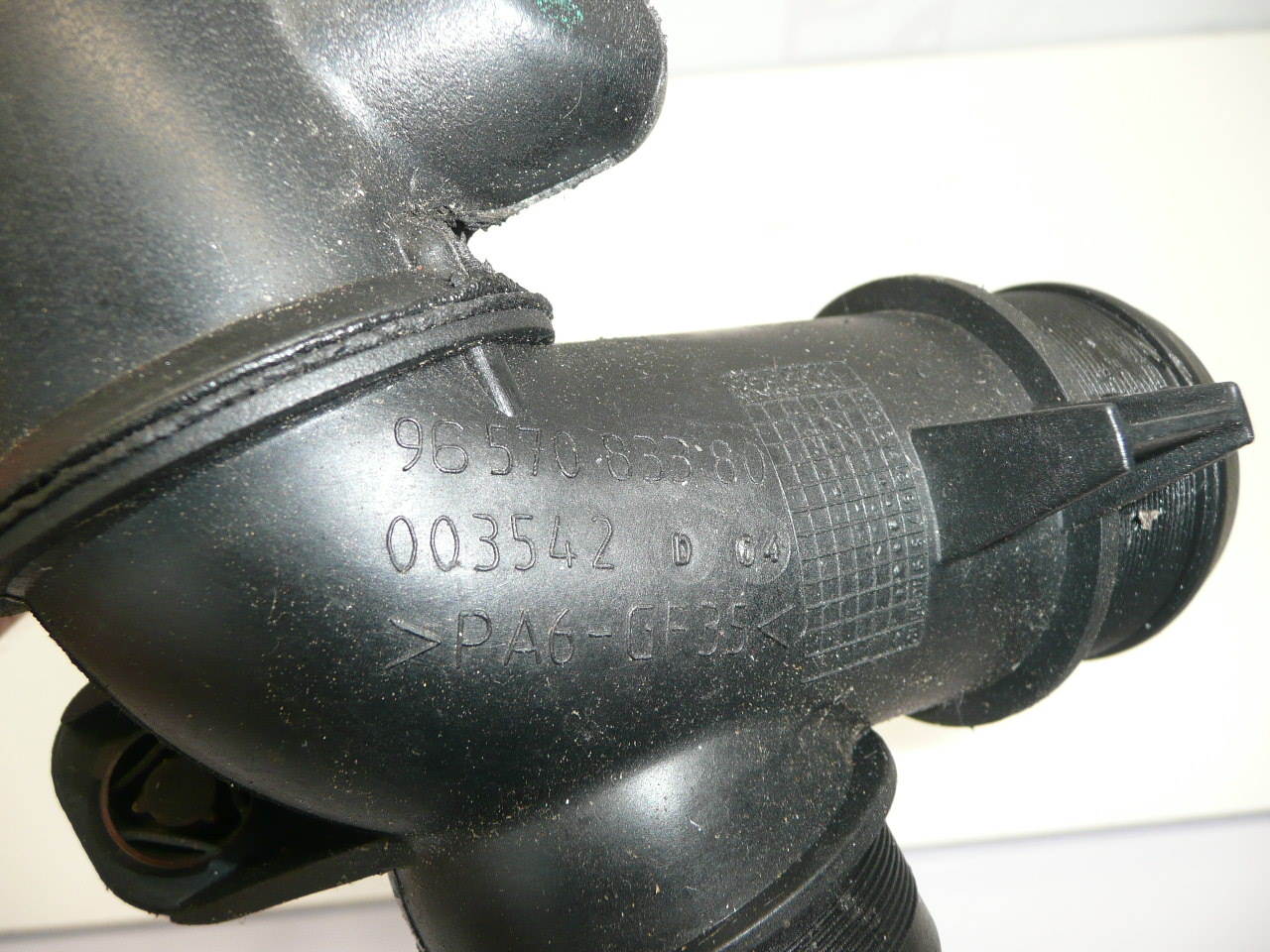 Resonaattori 1.6HDI Citroën Peugeot 9657083380 144057