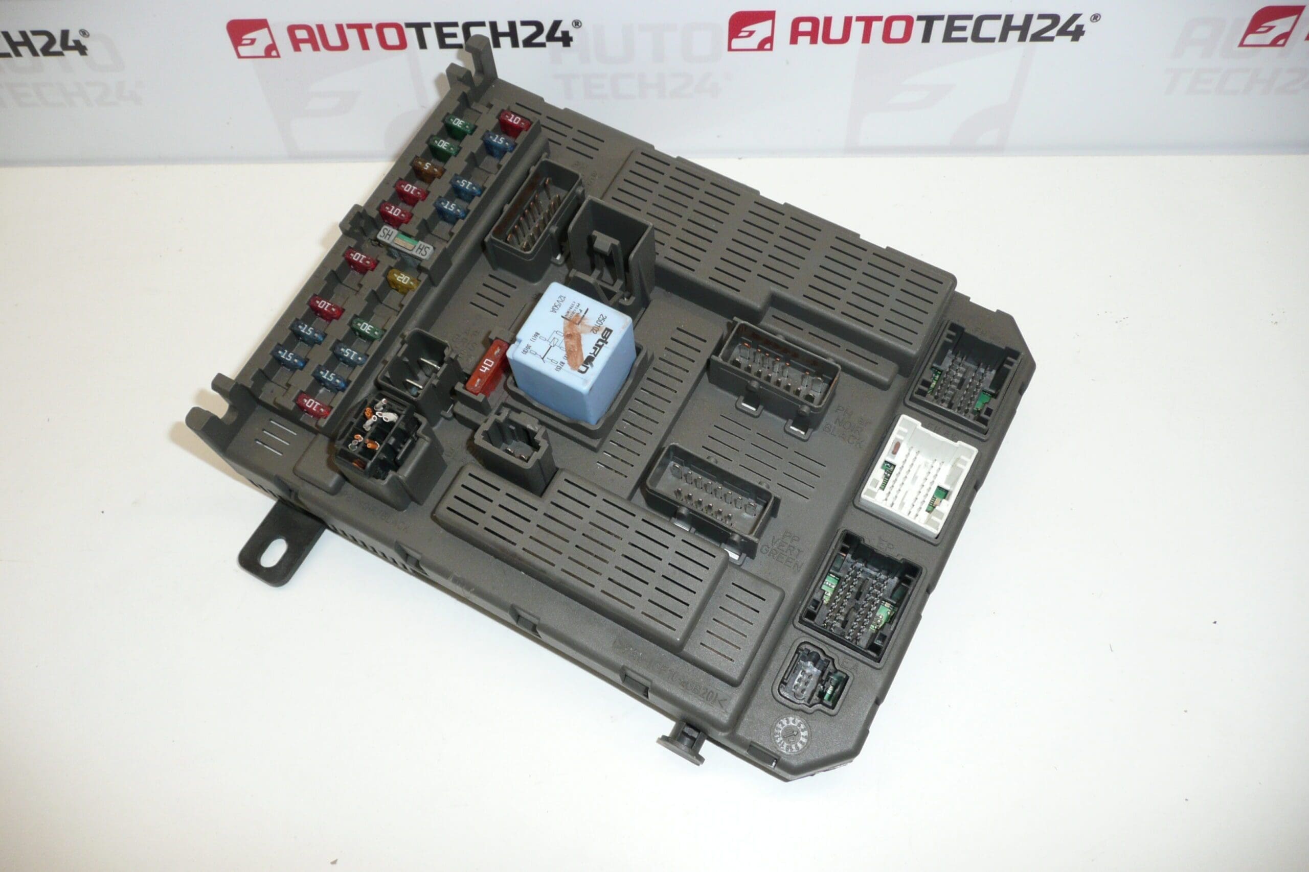 LEAR BSI Citroën C5 9648235680 6580F0 6580F1 - Image 2