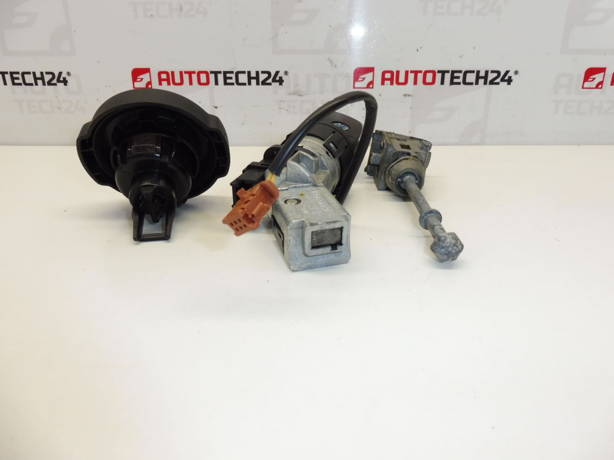 Lukitussetti ja 1 Avain Citroën Peugeot 4162KF 1609233980 1606423680 - Image 2