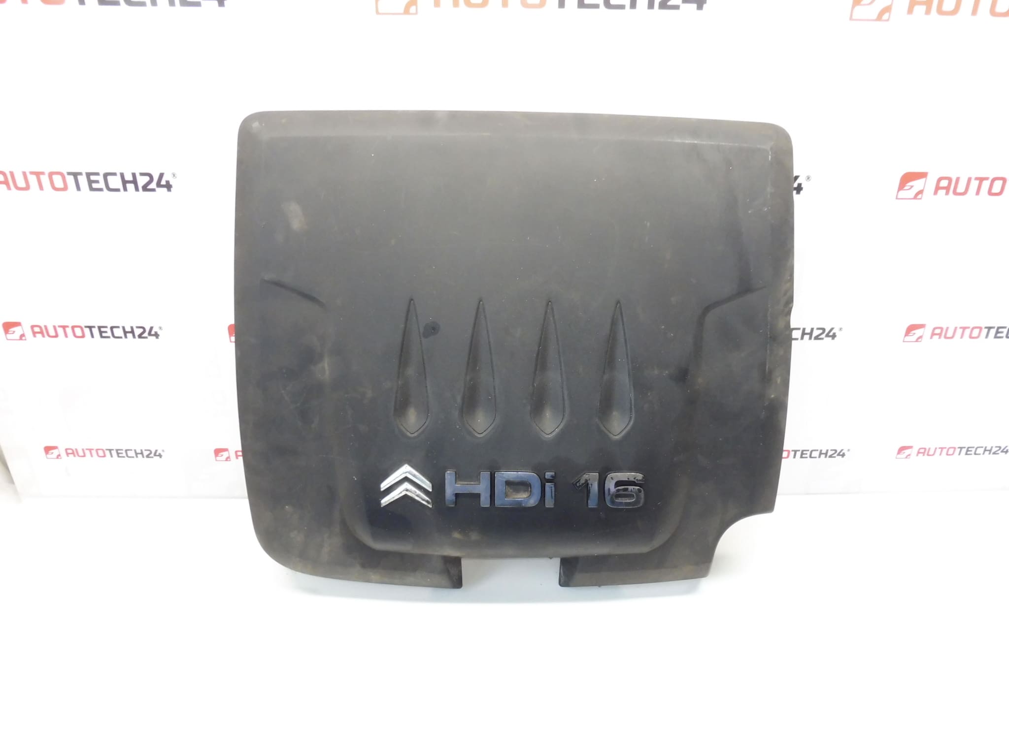 Moottorin kansi 2.2 HDI Citroën 9683207980 9683206680 019785