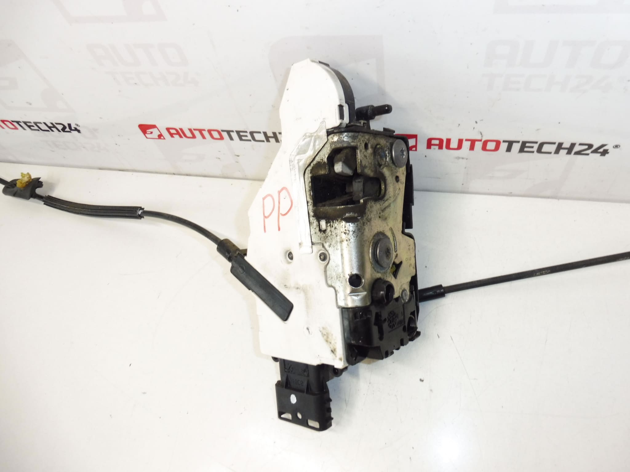 Citroën C4 Grand Picasso oikean etuoven sähköinen lukko 9136Y8 - Image 2