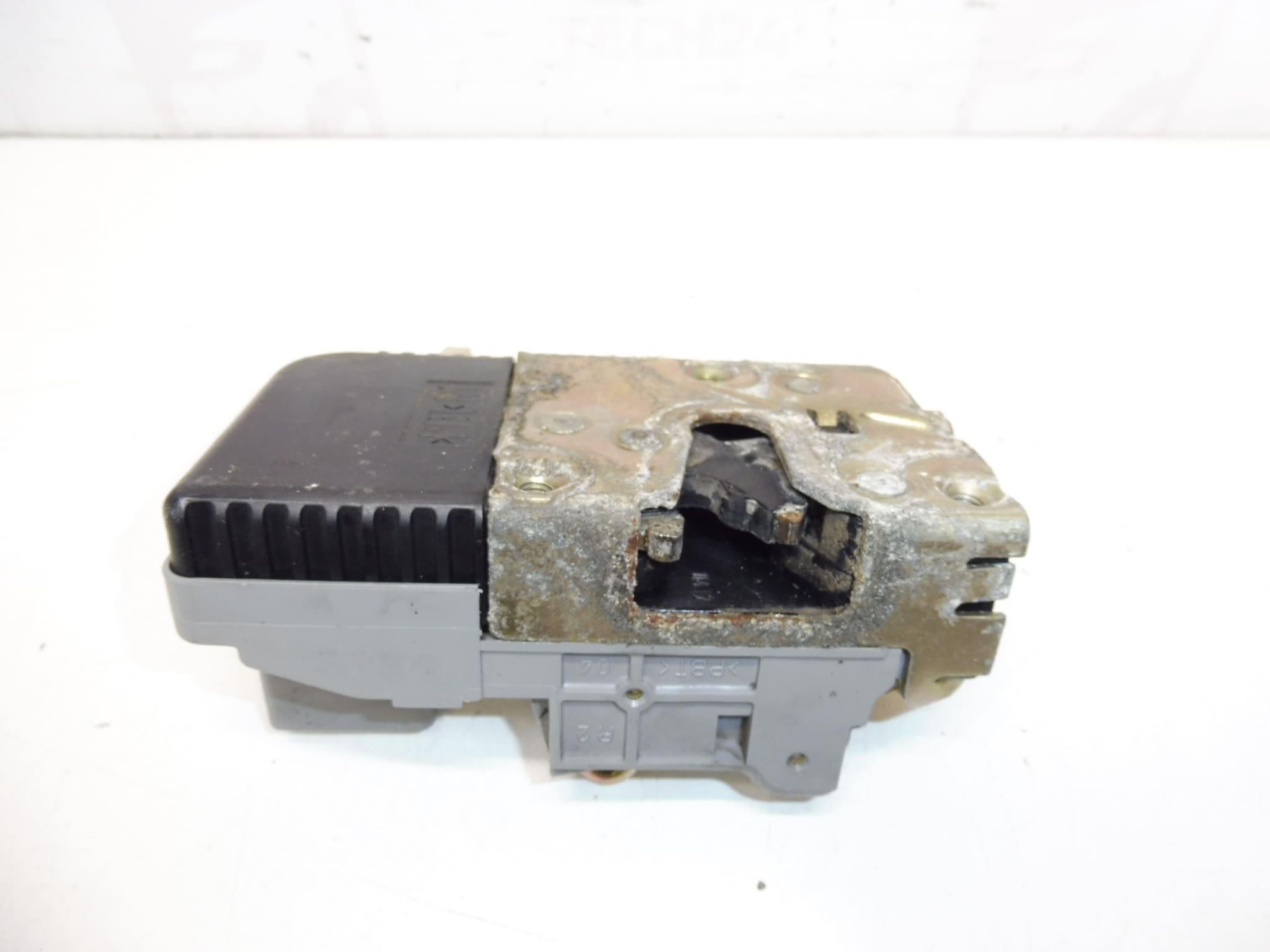 Oikean etuoven sähkölukko Citroën C5 I ja II 9136J9 - Image 2