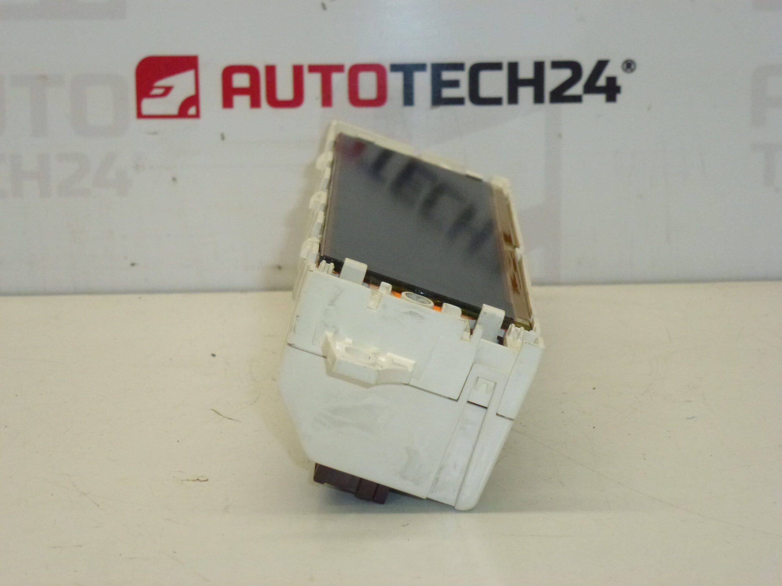 Peugeot 307:näyttö radio ja tietokone 9663230780 - Image 2