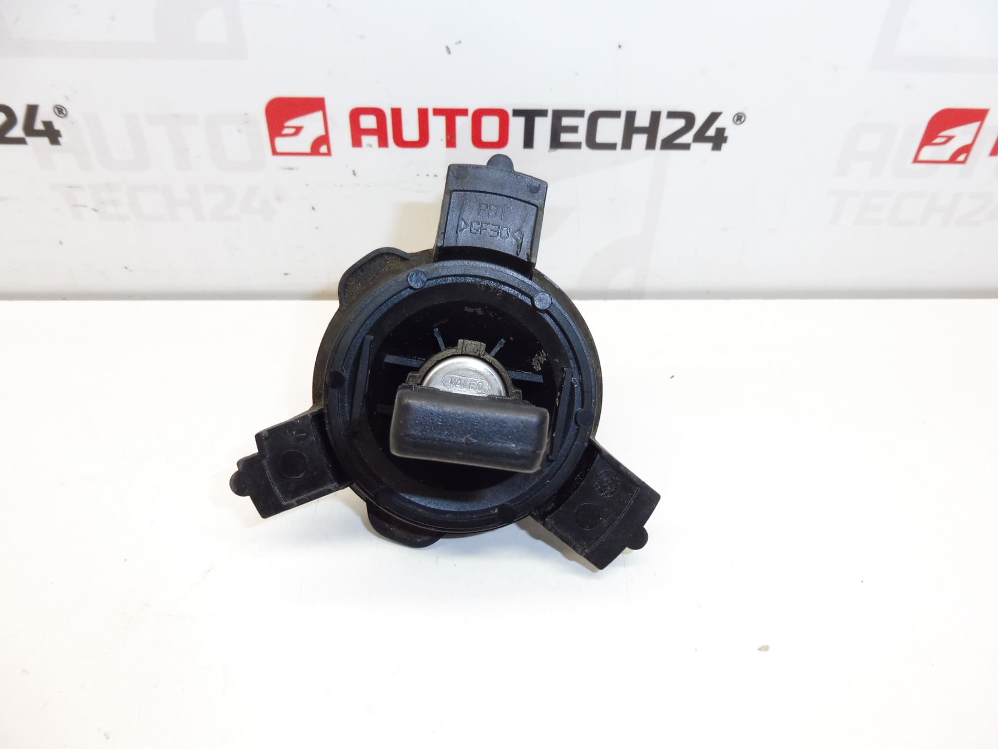 Tankin korkki + 1 Peugeot 206 avain