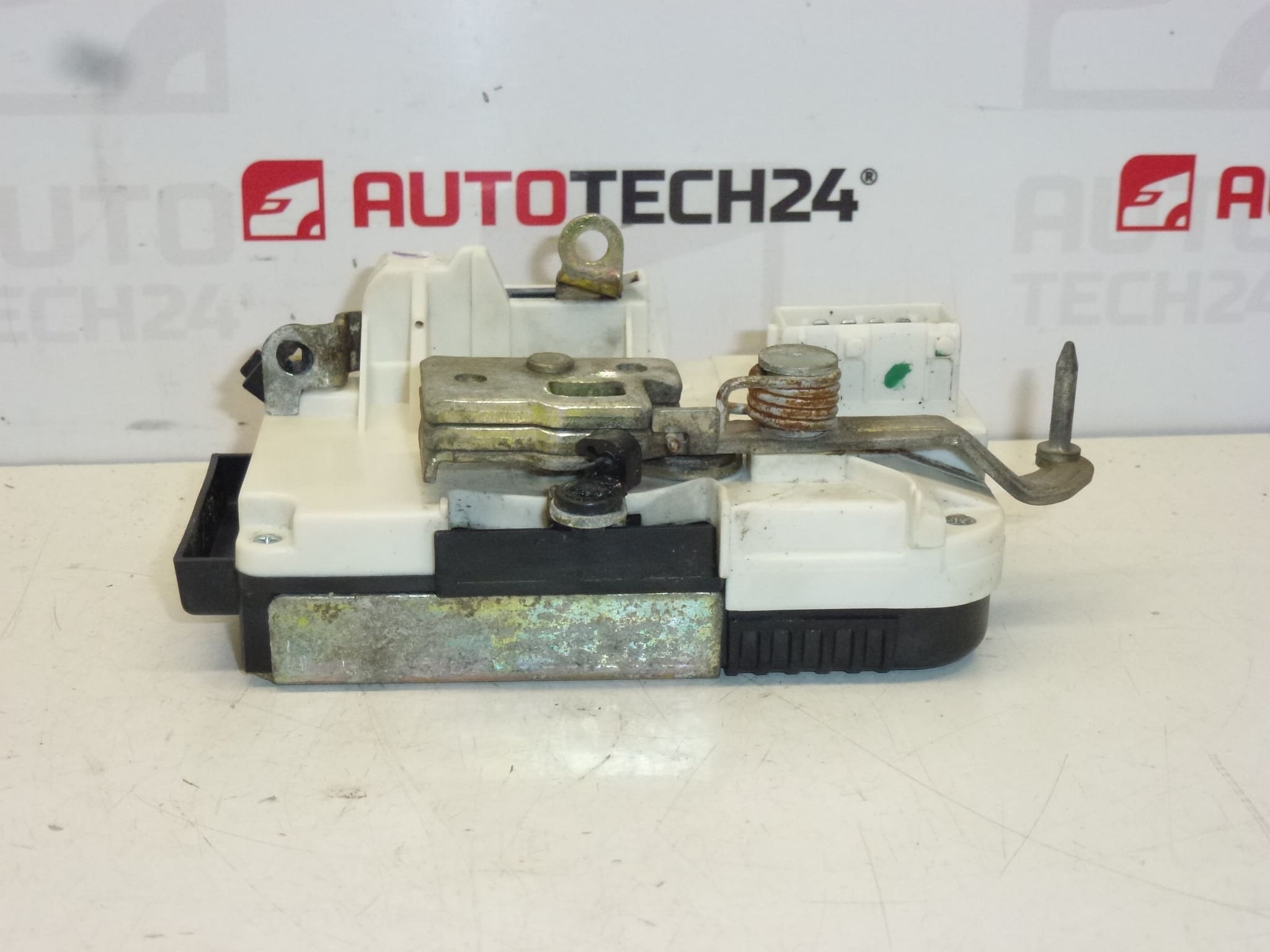 Vasemman Oven Lukkosarja Citroën Peugeot 9135L5 - Image 2