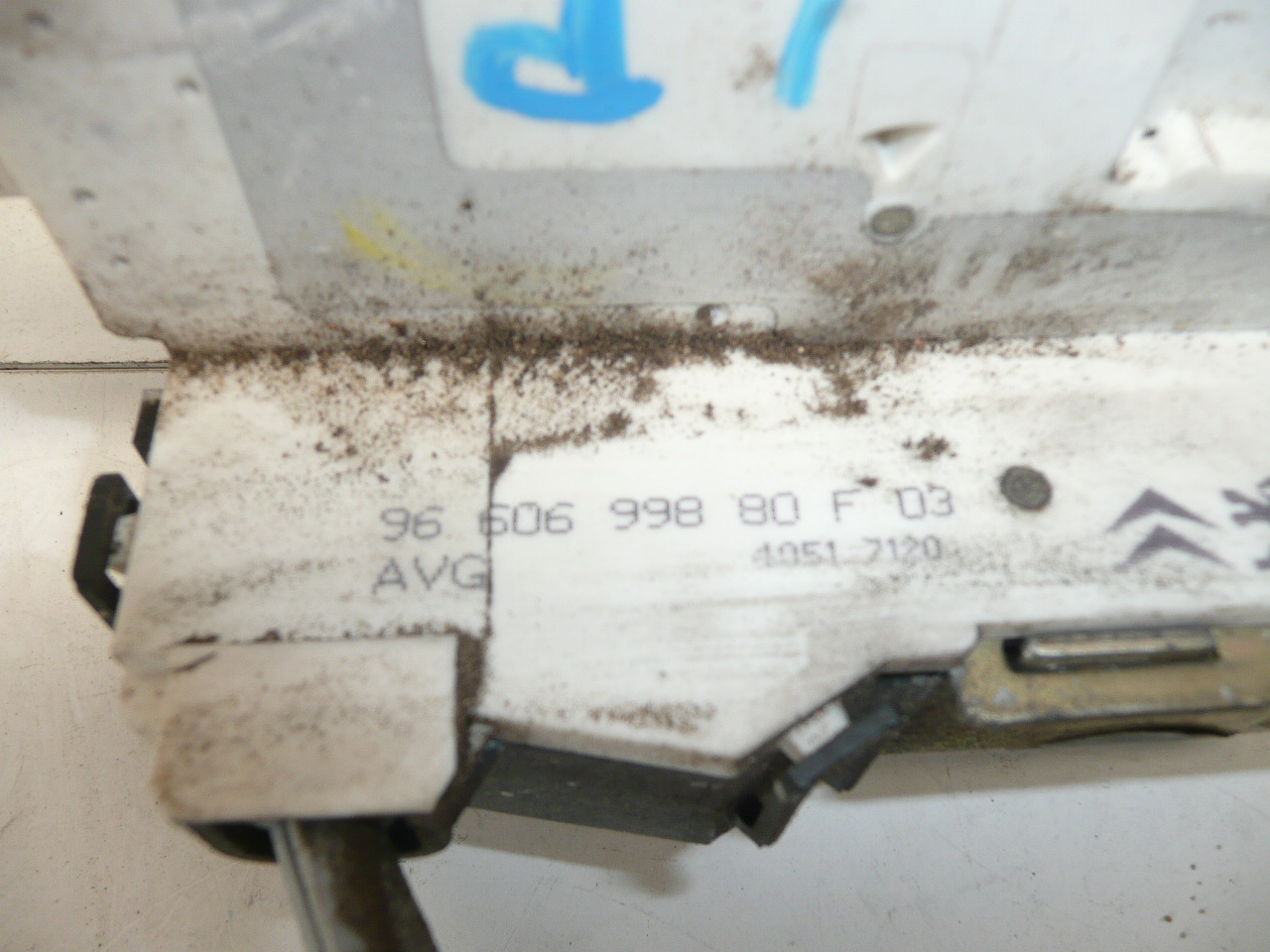 Vasen etuoven lukko Citroën C4 9660699880 9135R0