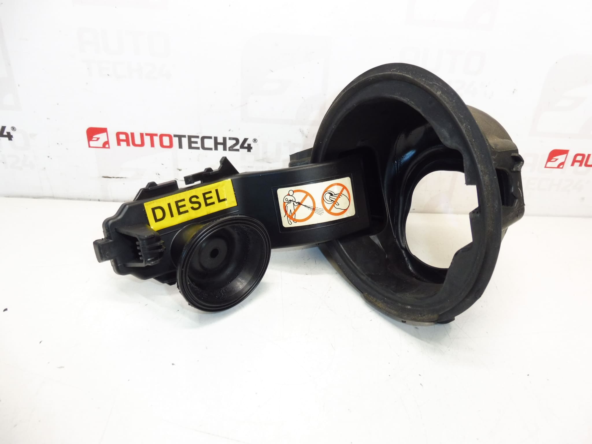 Polttoainesäiliön täyttöaukko Citroën C4 Grand PICASSO 9654052280 9685086780 1517G2 - Image 2