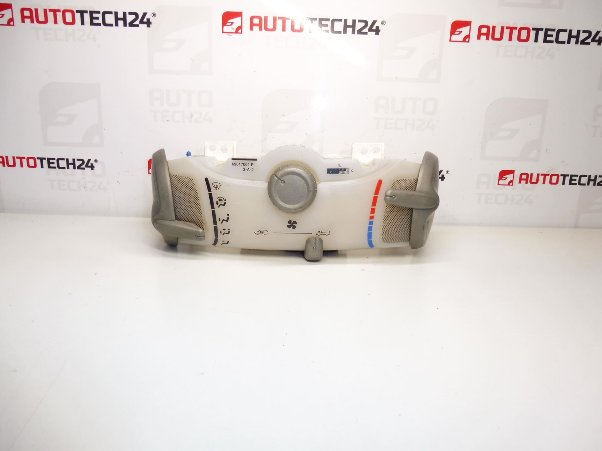 Ilmastoinnin säädin Citroën Peugeot 55900-0H040 55900-0H020