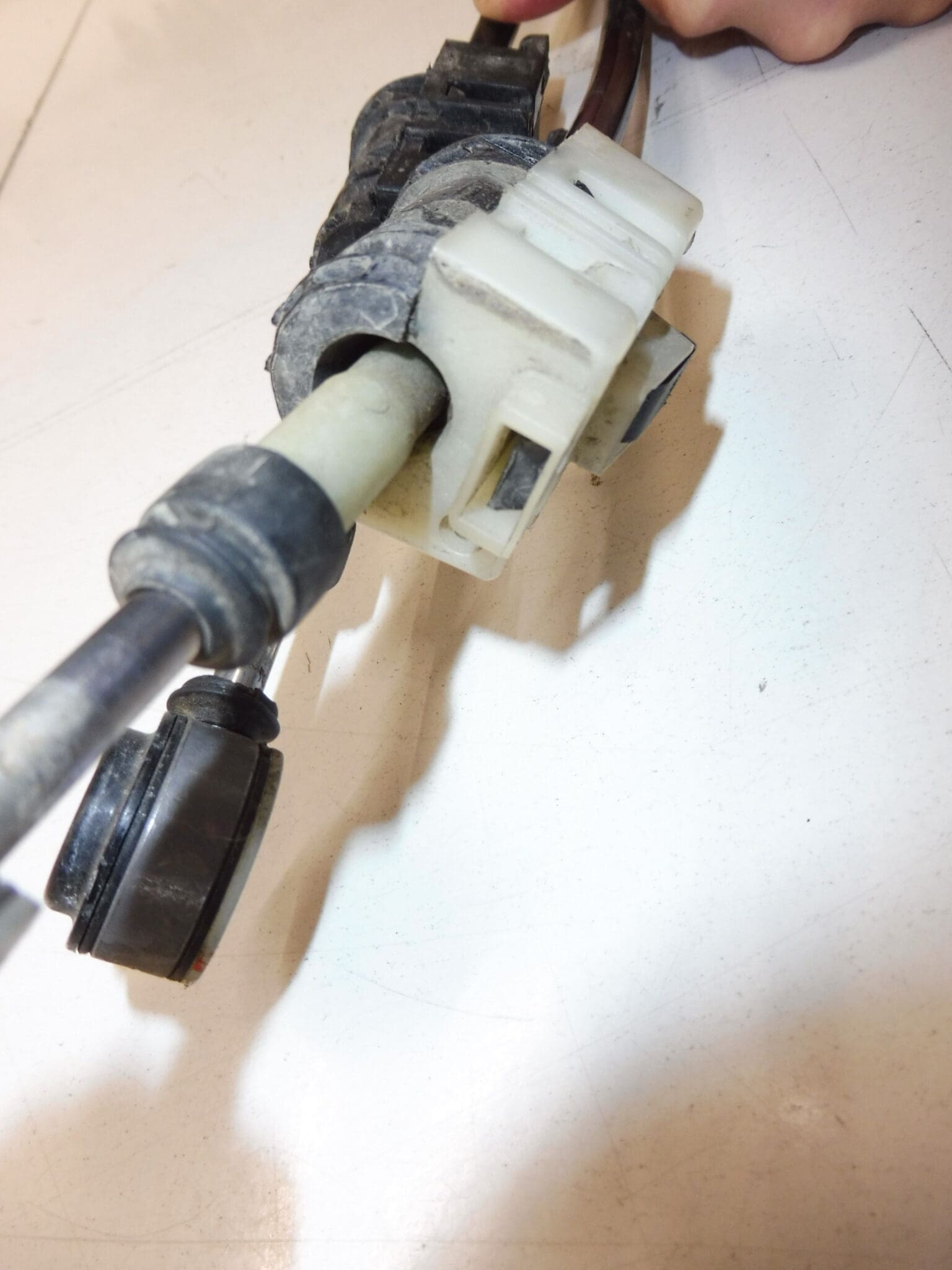 Vaihdevipu Citroën C3 DS3 PEUGEOT 9808161480 9837816580 - Image 2