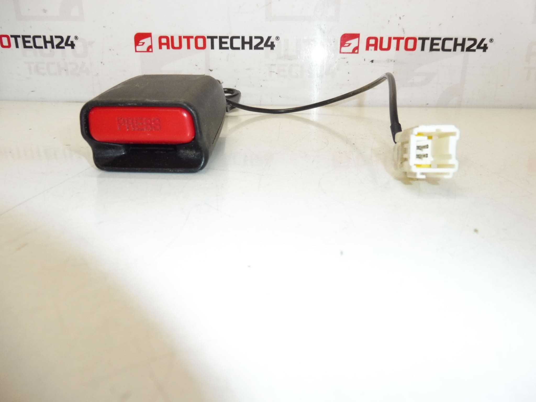 Citroën C4 Picasso 8975Q2 Vyötärölukon pidike - Image 2